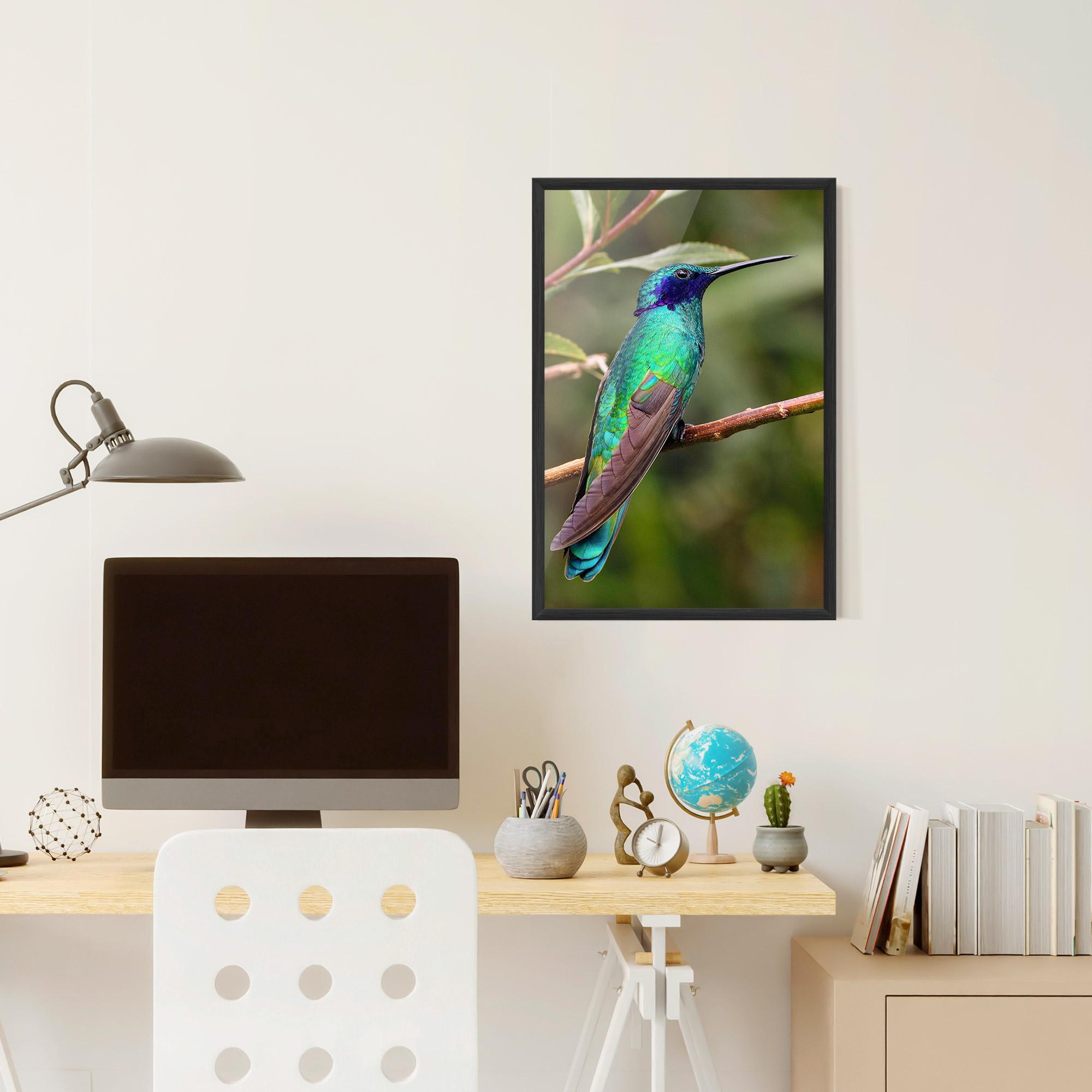 Gerahmte Poster Green Bird mockup 6
