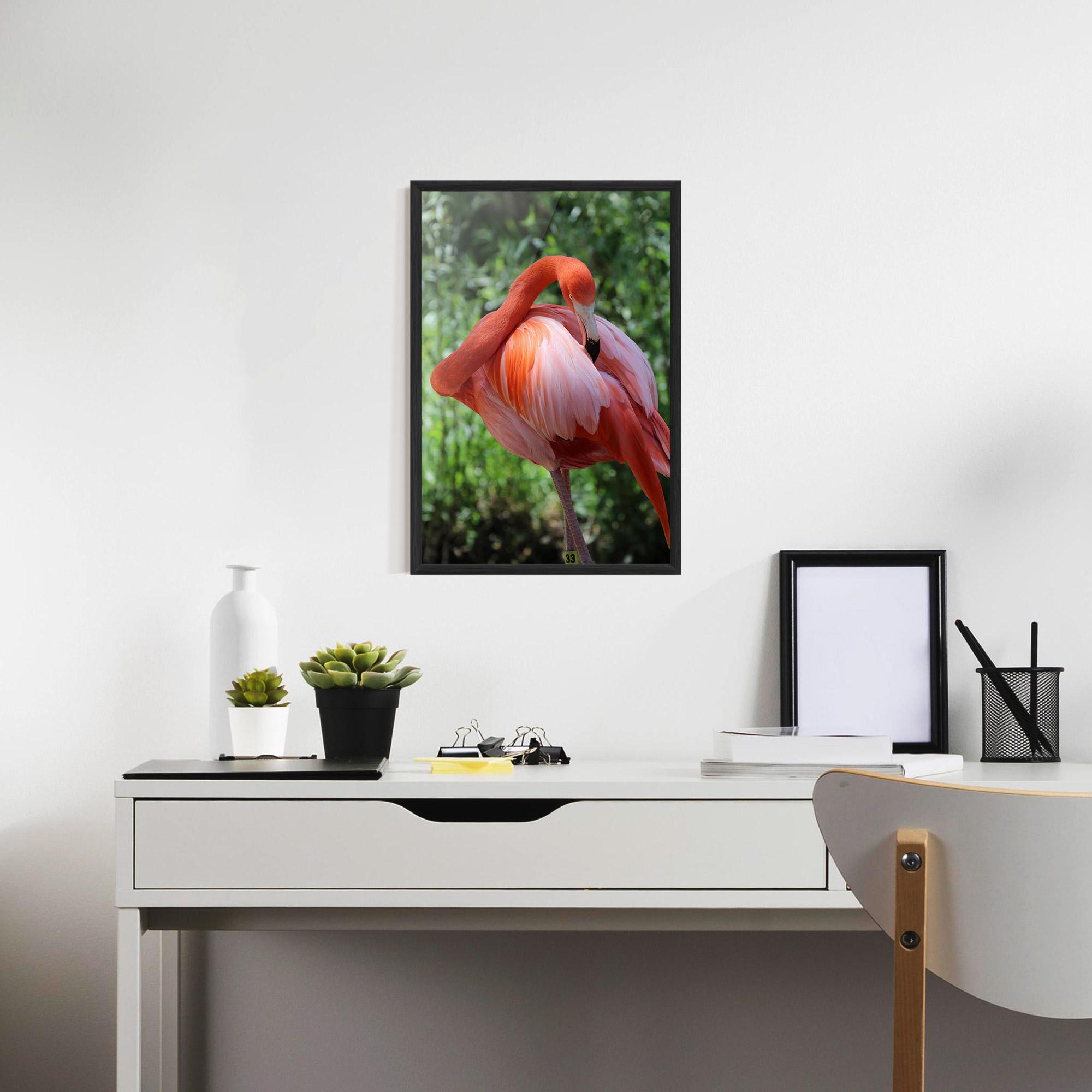 Gerahmte Poster Red Flamingo mockup 7