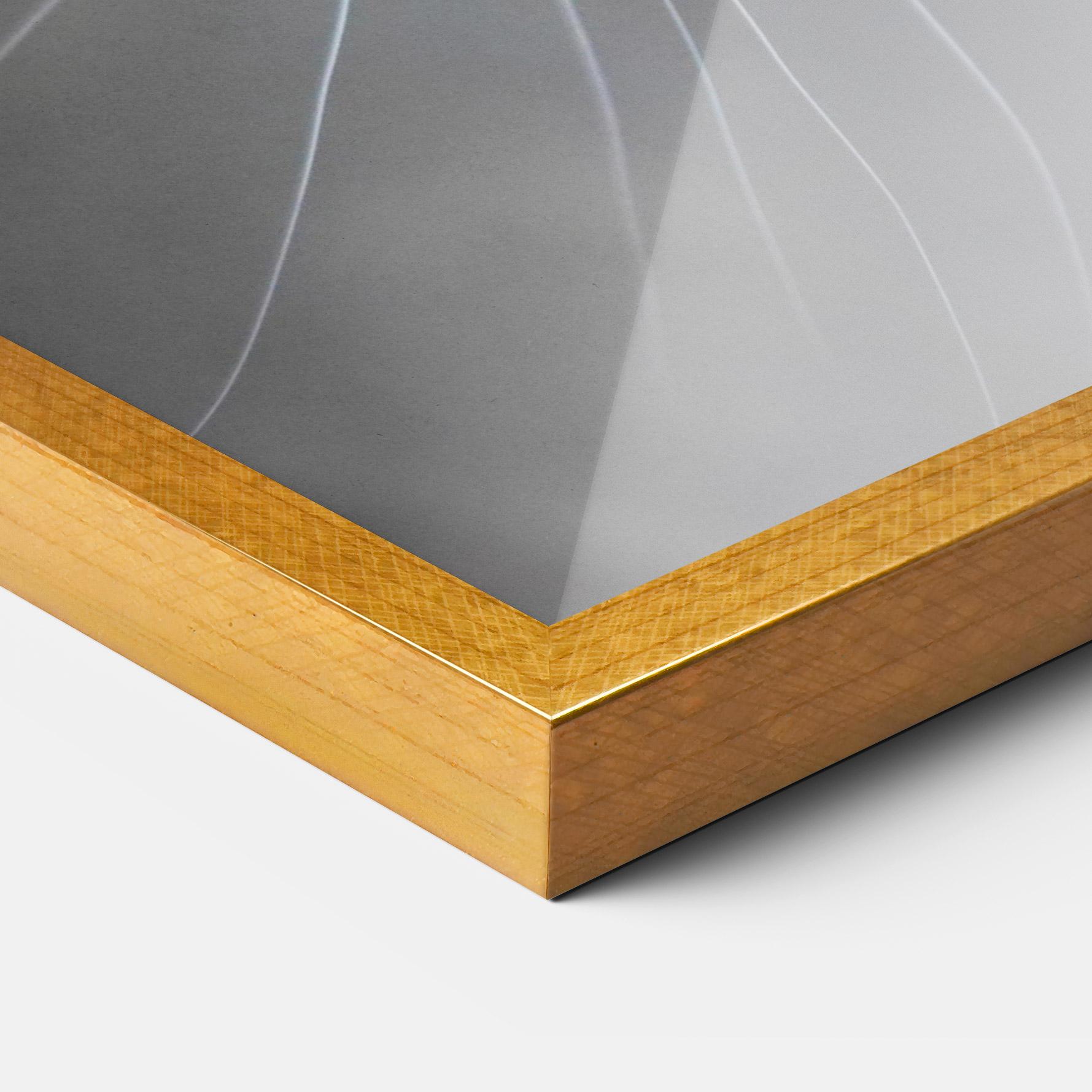 Gerahmte Poster Pretty Orange Eyes Cat mockup 3