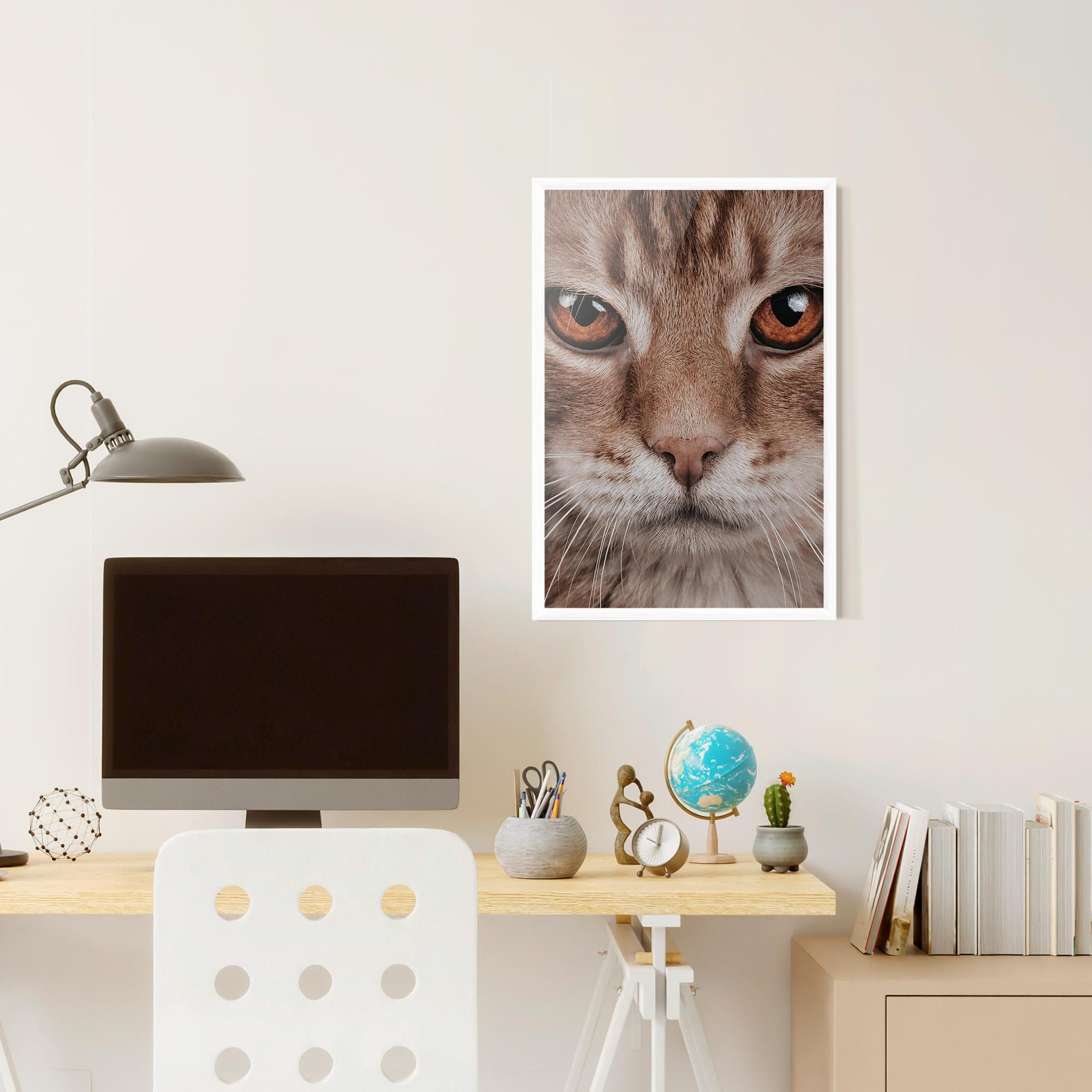 Gerahmte Poster Fire Eyes Cat mockup 6