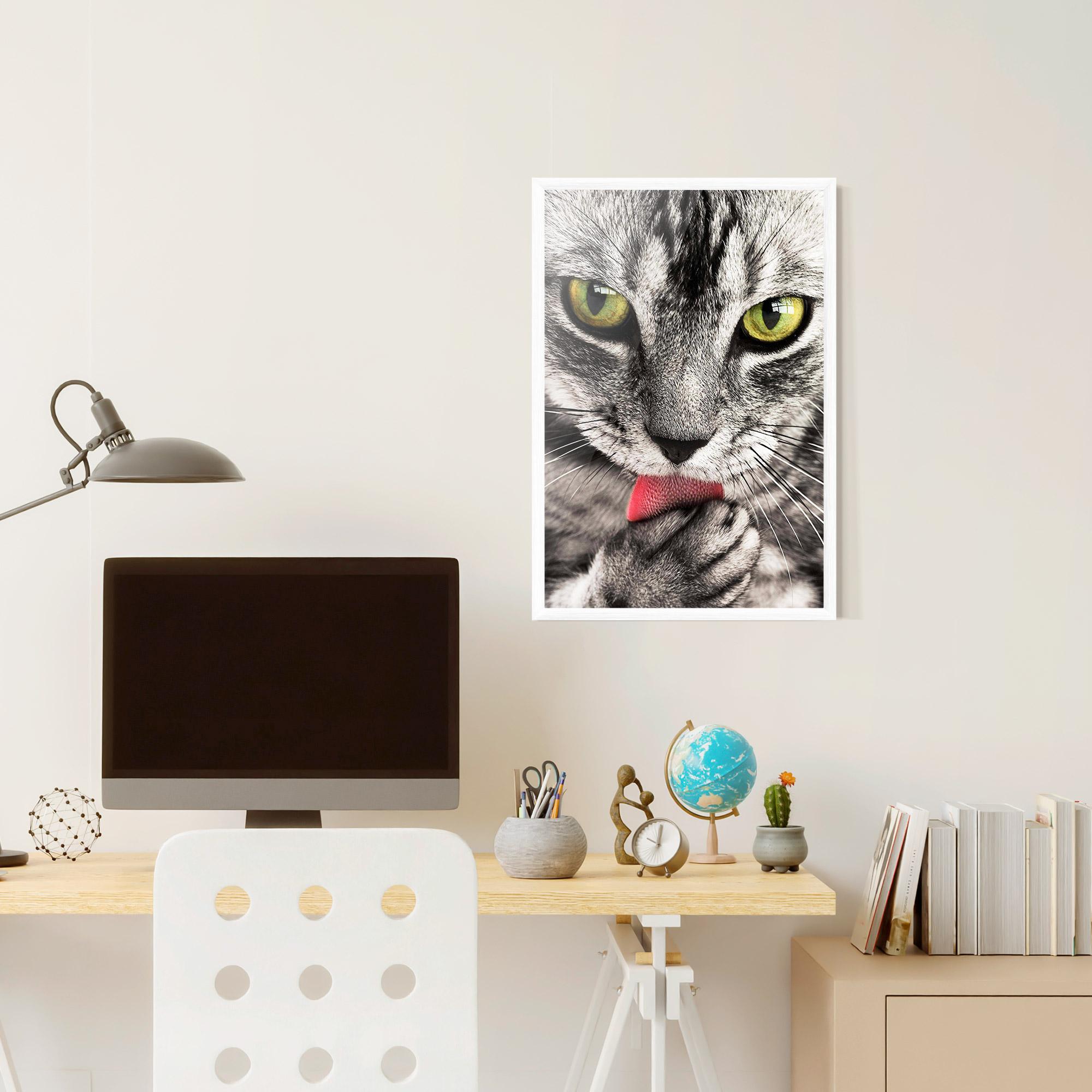 Gerahmte Poster Green Eyes Close Up Cat mockup 6