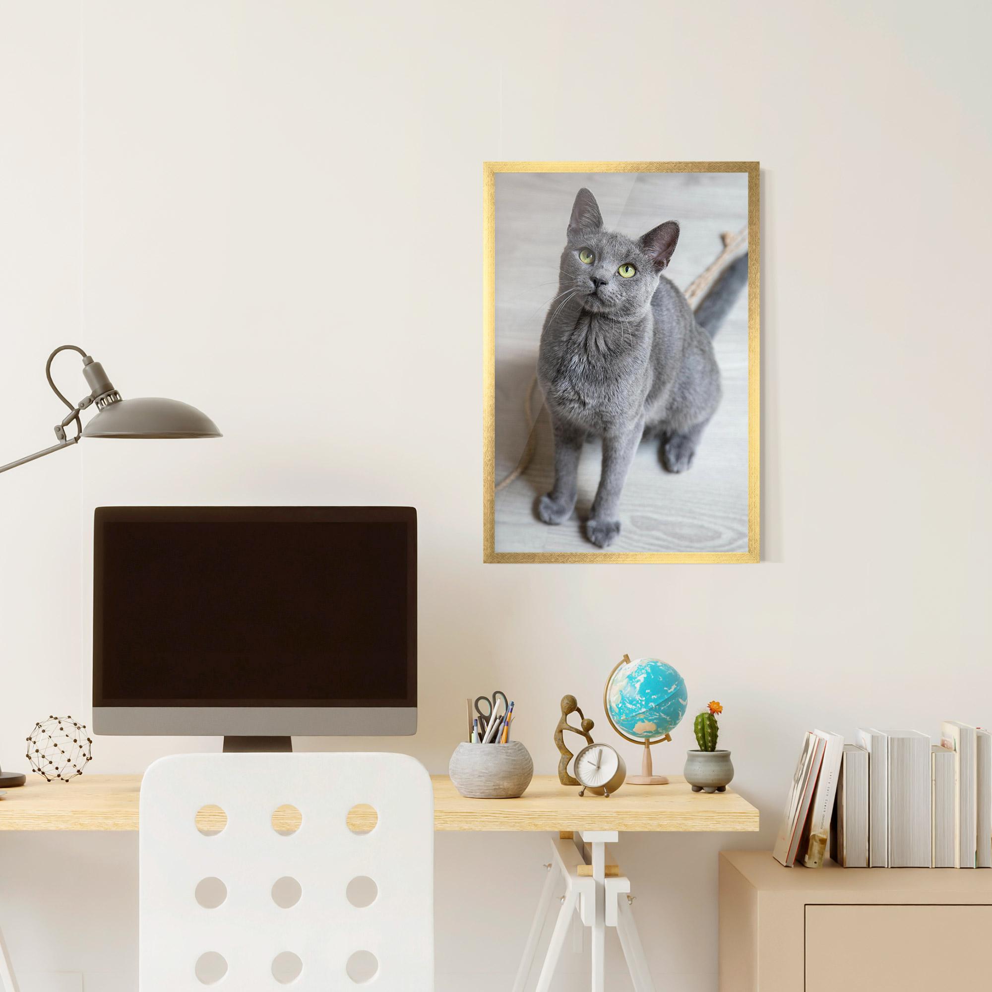 Gerahmte Poster Grey Green Cat Eyes mockup 6