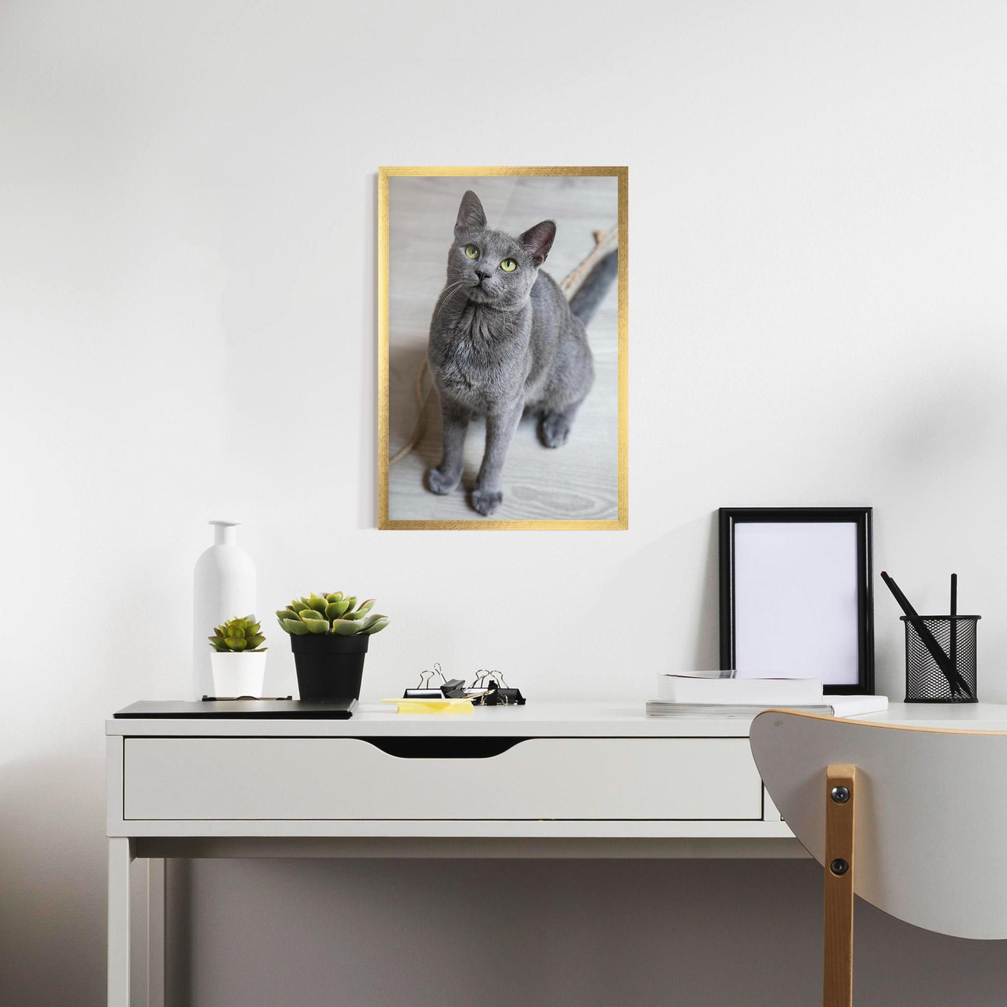 Gerahmte Poster Grey Green Cat Eyes mockup 7