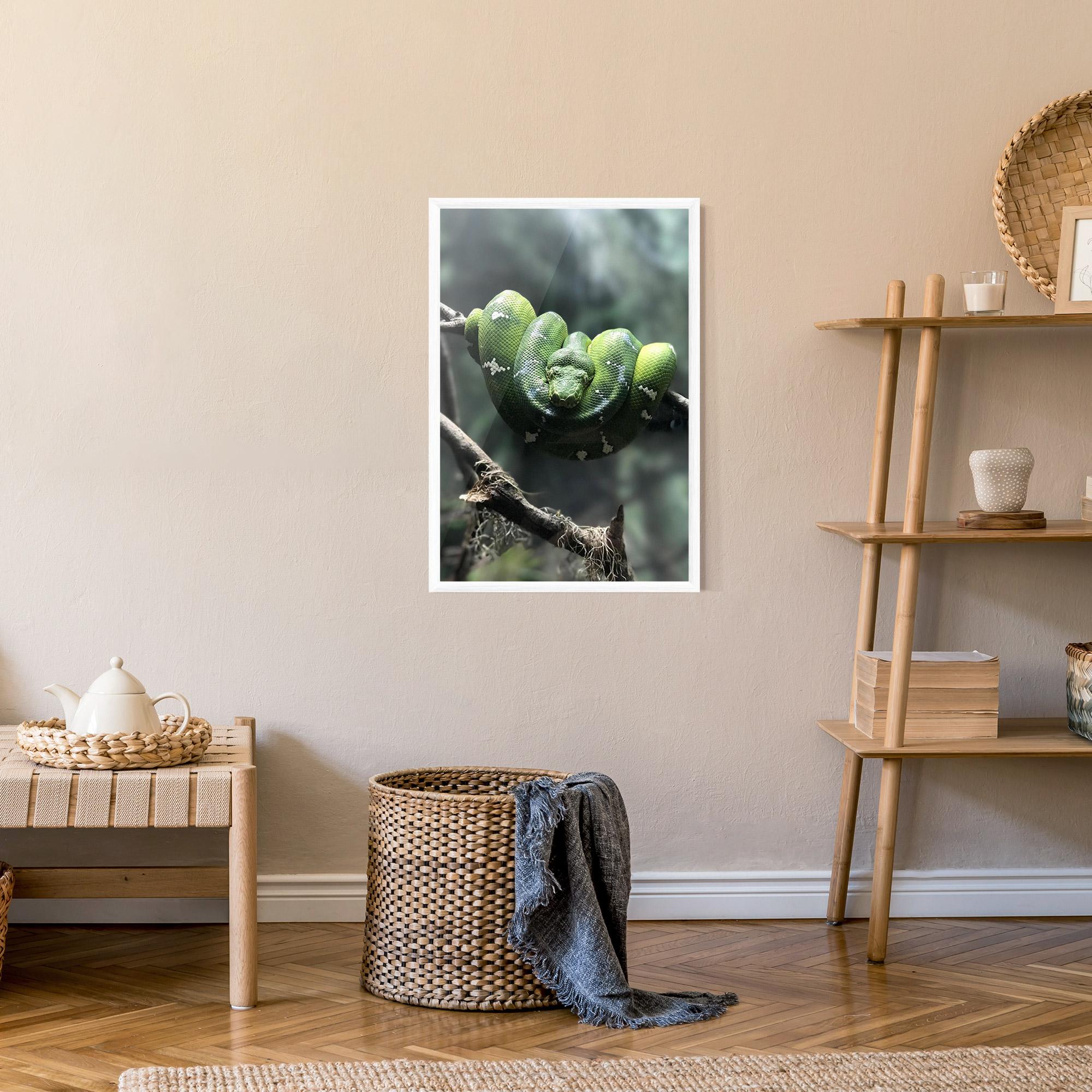 Gerahmte Poster Sleepy Snake mockup 9