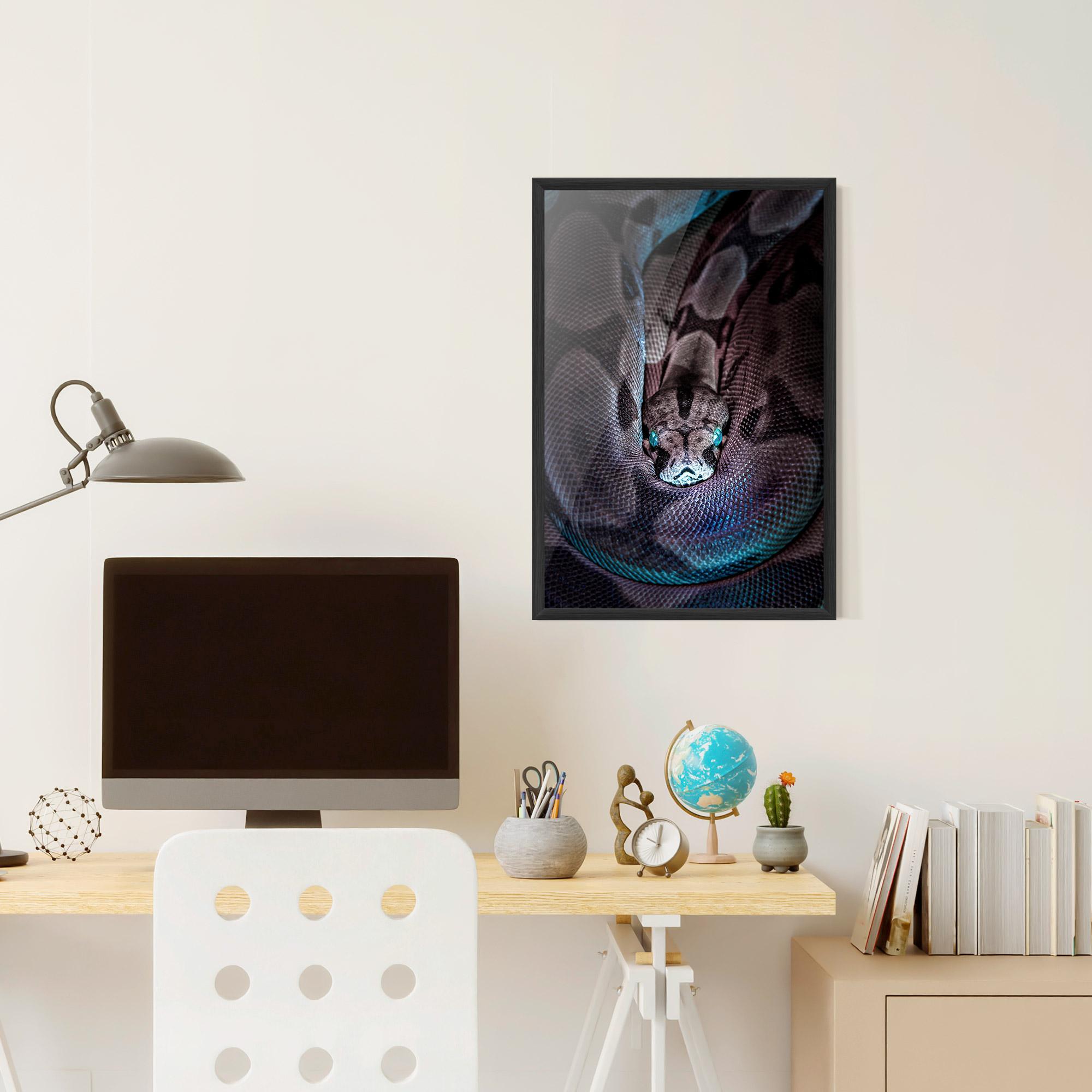 Gerahmte Poster Vibrant Snake mockup 6