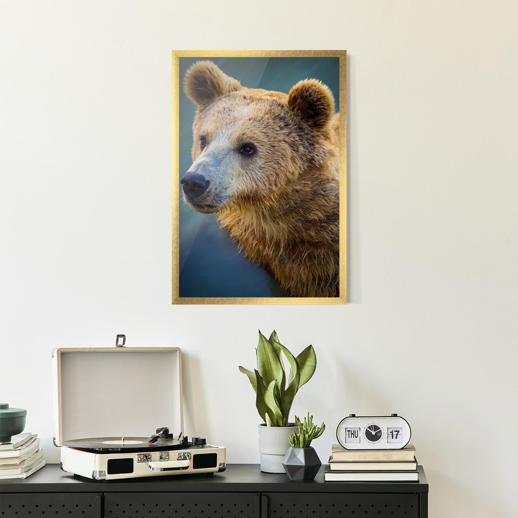 Gerahmte Poster Bear Head mockup 2