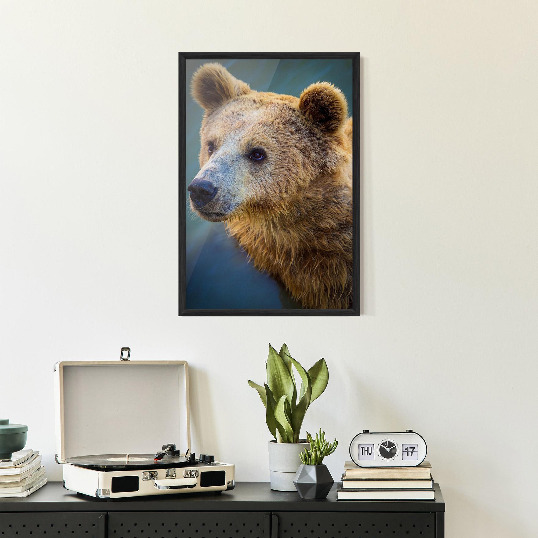 Gerahmte Poster Bear Head mockup 2