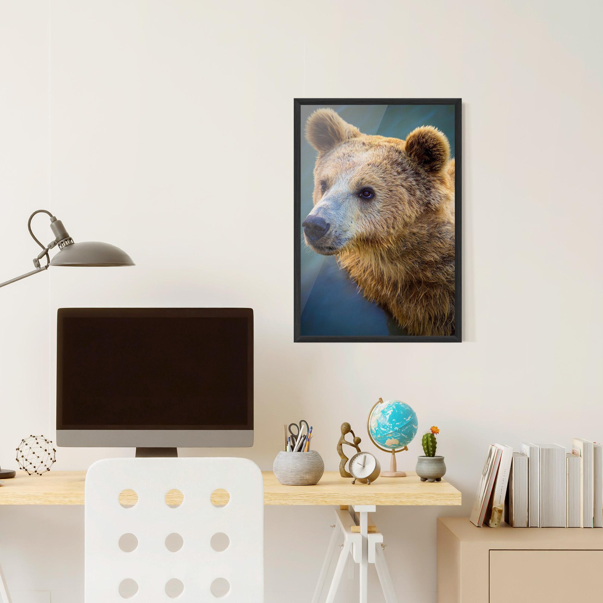 Gerahmte Poster Bear Head mockup 6