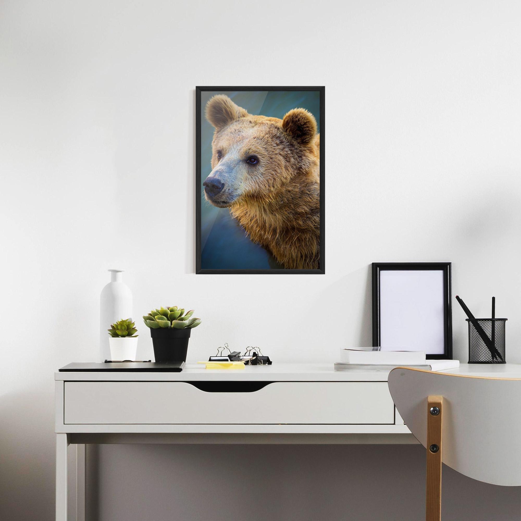 Gerahmte Poster Bear Head mockup 7