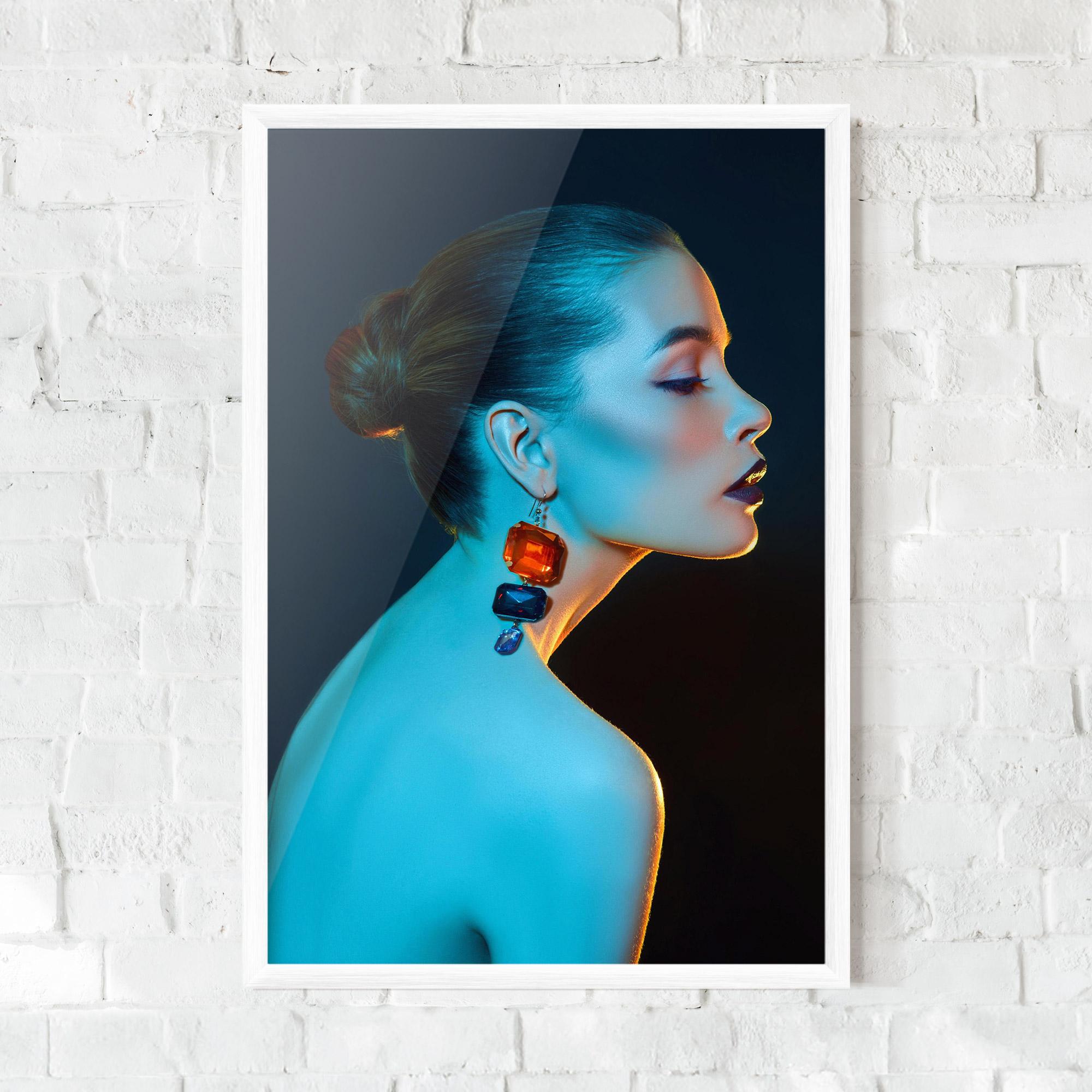 Gerahmte Poster Blue Light Earring mockup 0
