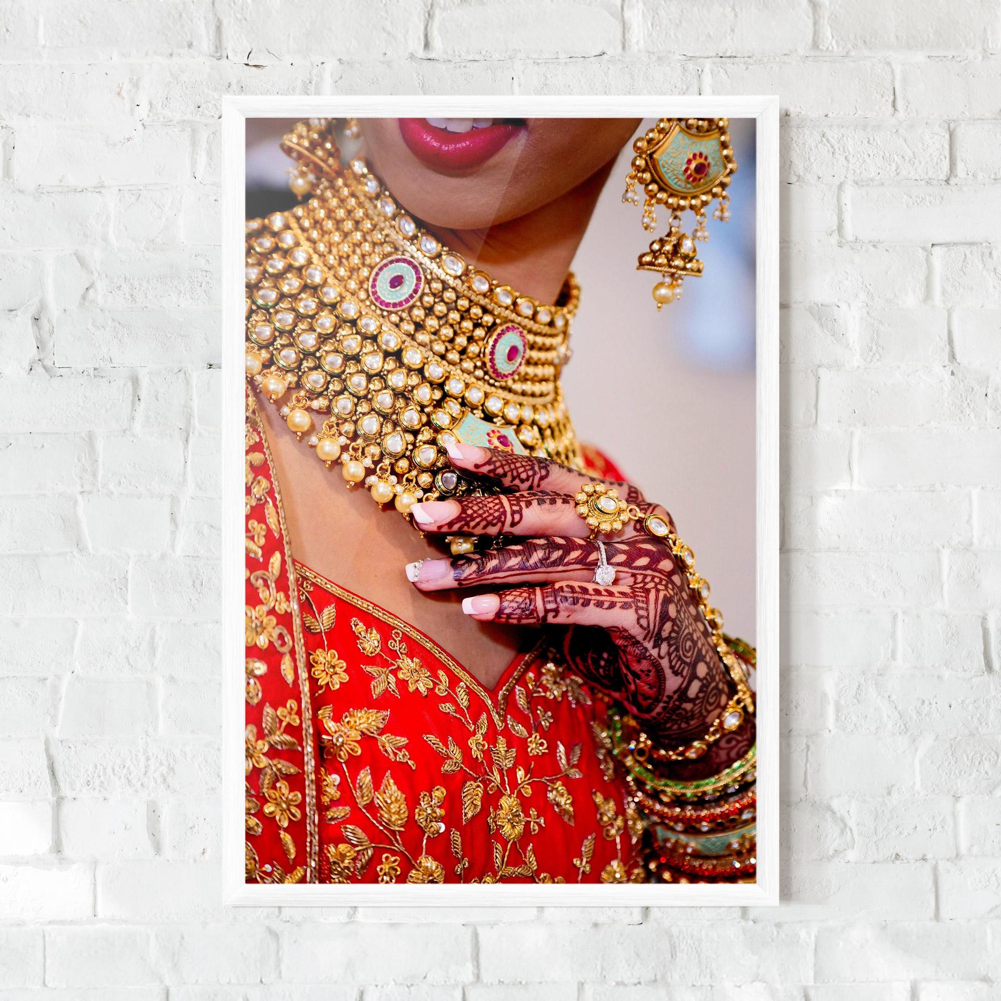 Gerahmte Poster Gold Beautiful Jewelry mockup 0
