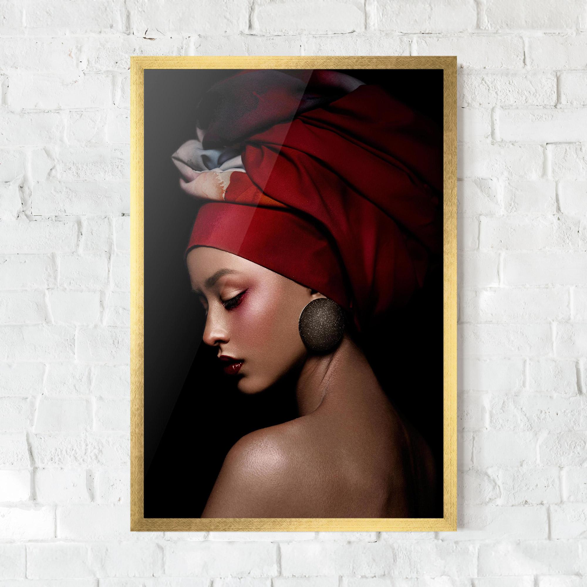 Gerahmte Poster Big Circle Earring mockup 0