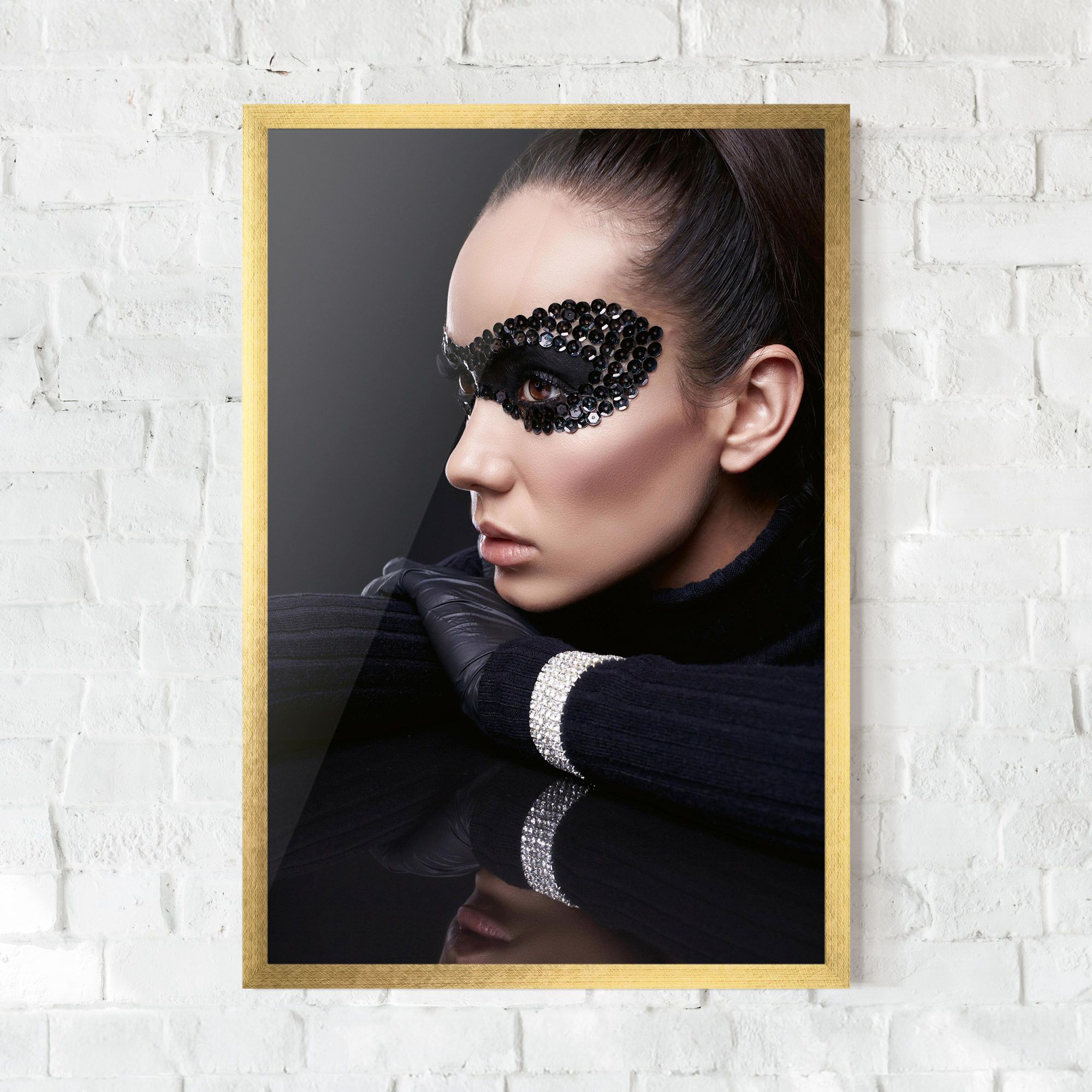 Mirrored Bracelet mockup 0