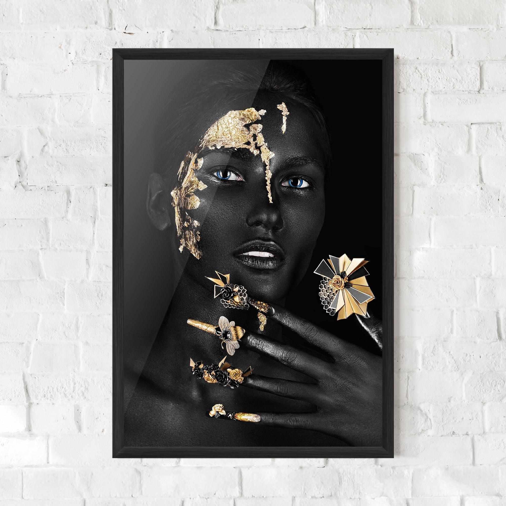 Gerahmte Poster Black Art Makeup mockup 0