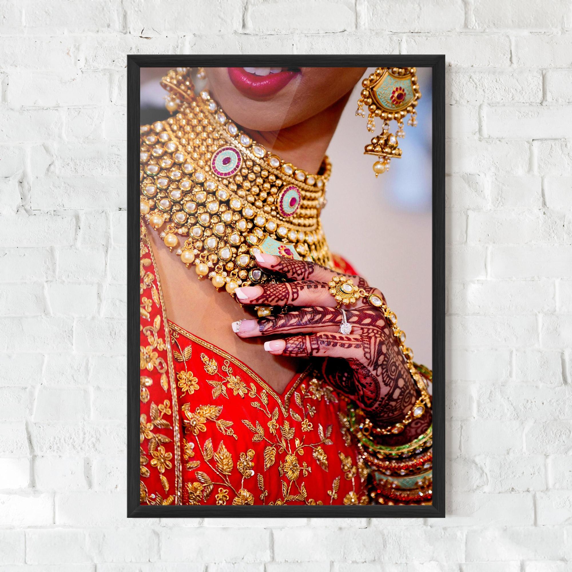 Gerahmte Poster Gold Beautiful Jewelry mockup 0