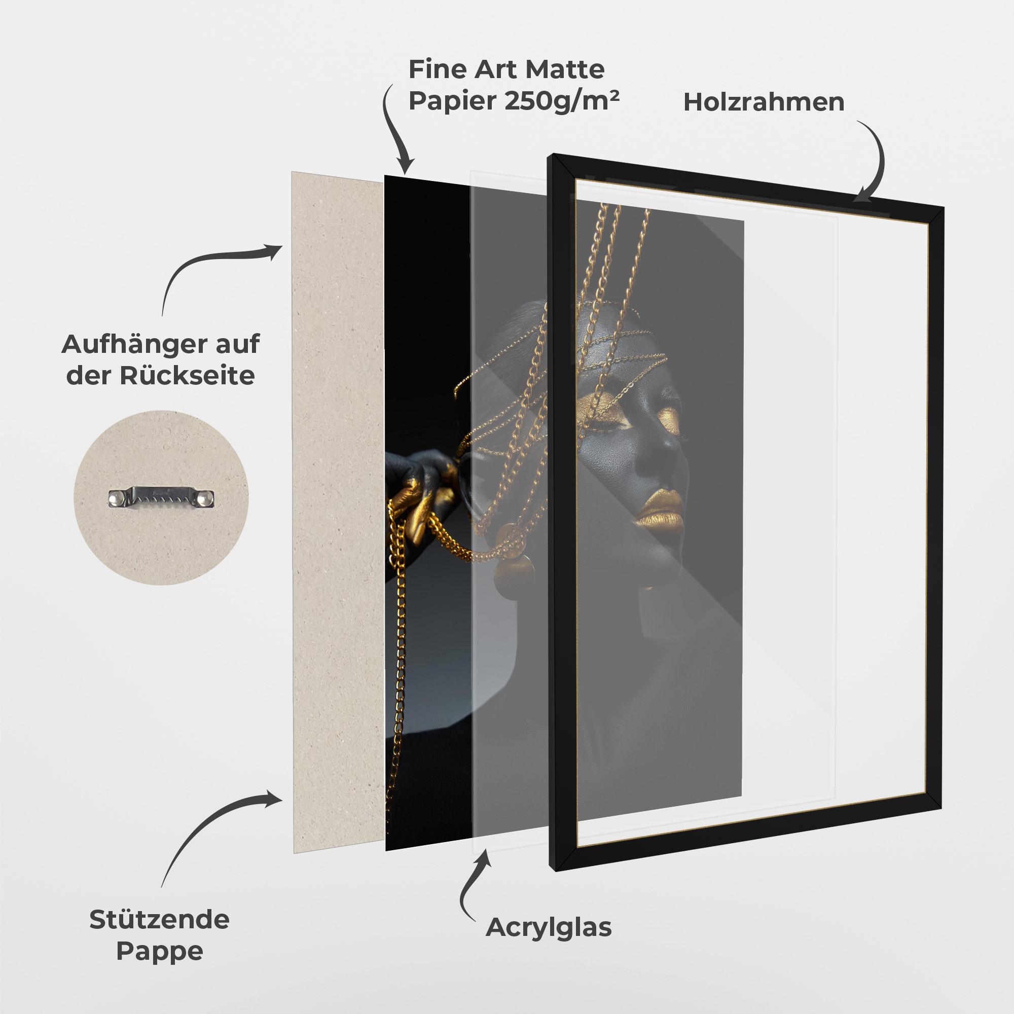 Gerahmte Poster Pretty Gold Chain mockup 1