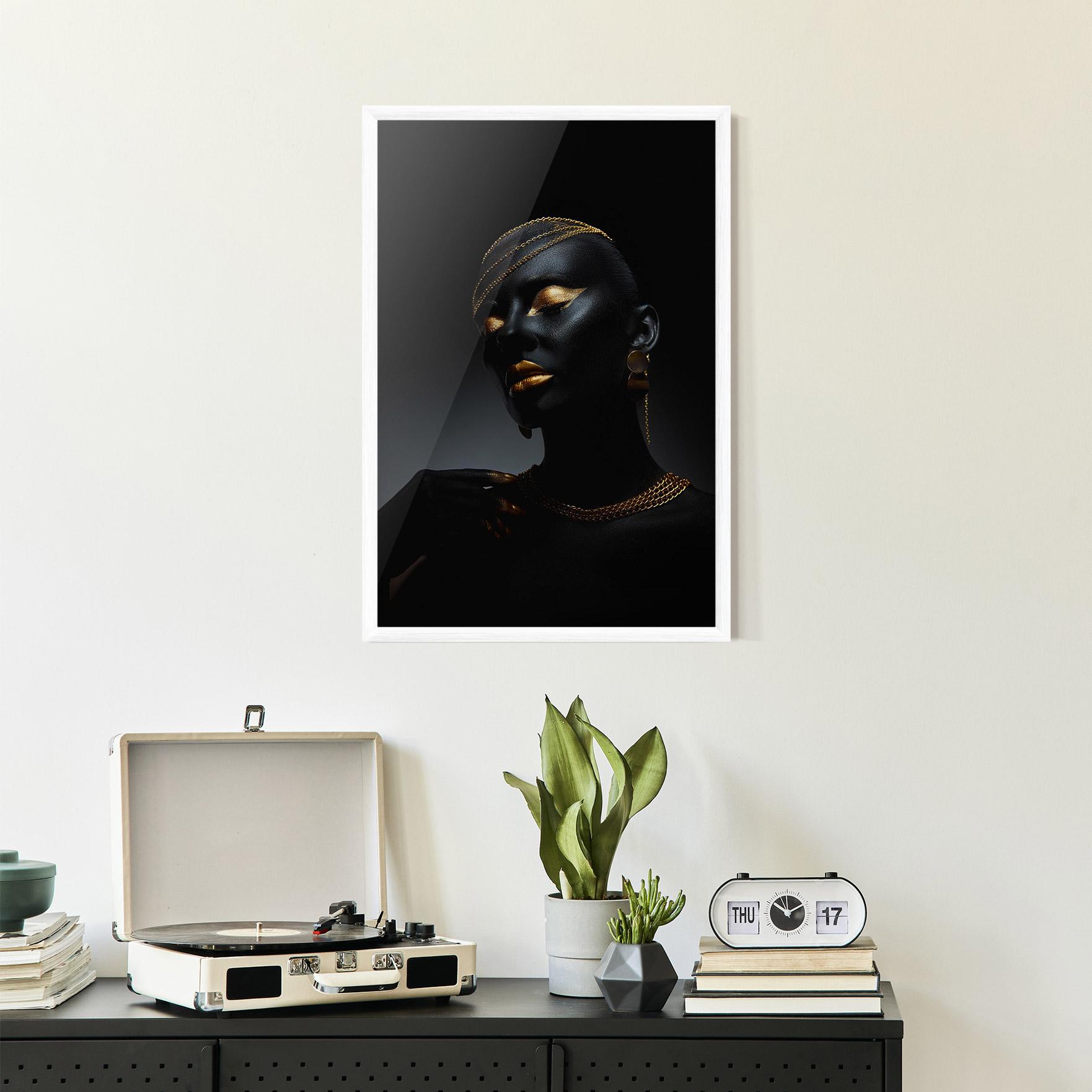 Gerahmte Poster Beauty Gold mockup 2