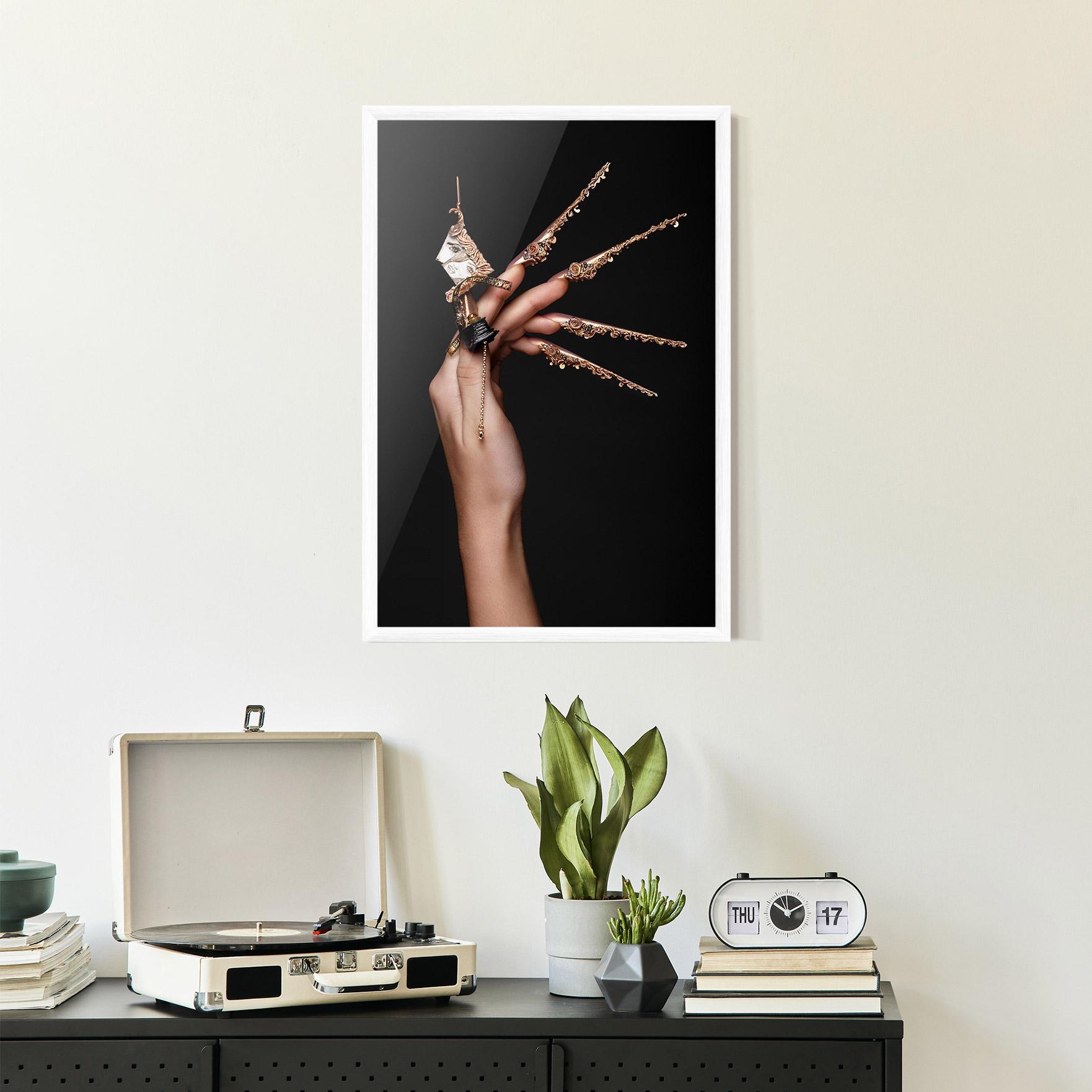 Gerahmte Poster Creative Design Nails mockup 2