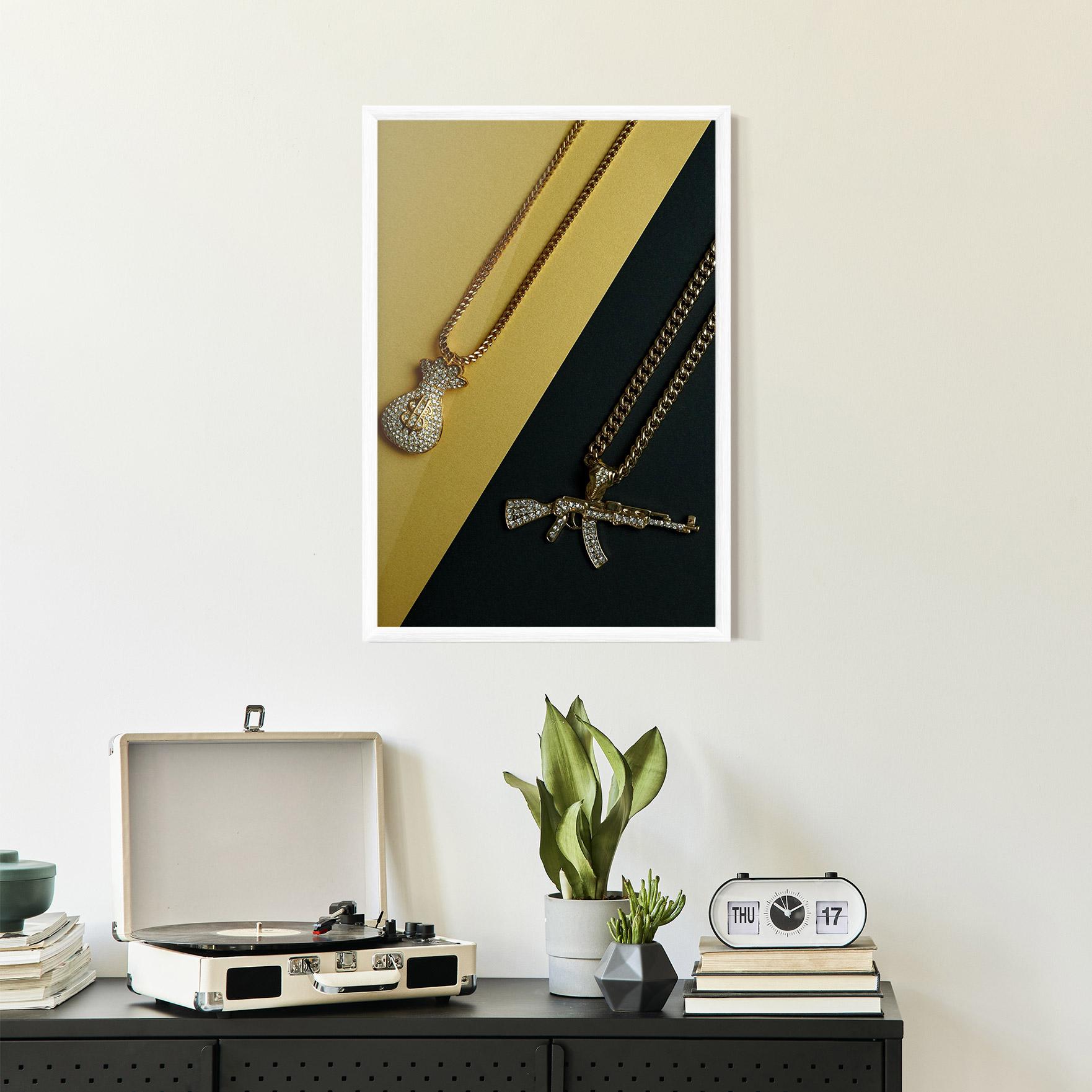 Gerahmte Poster Gun Neckace mockup 2