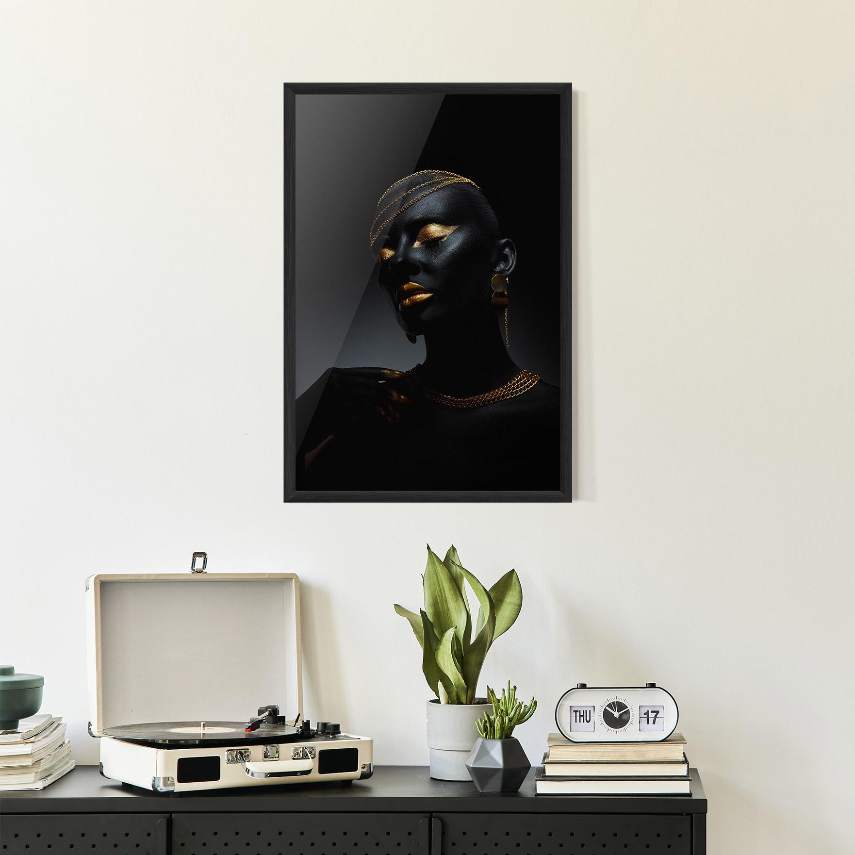 Gerahmte Poster Beauty Gold mockup 2