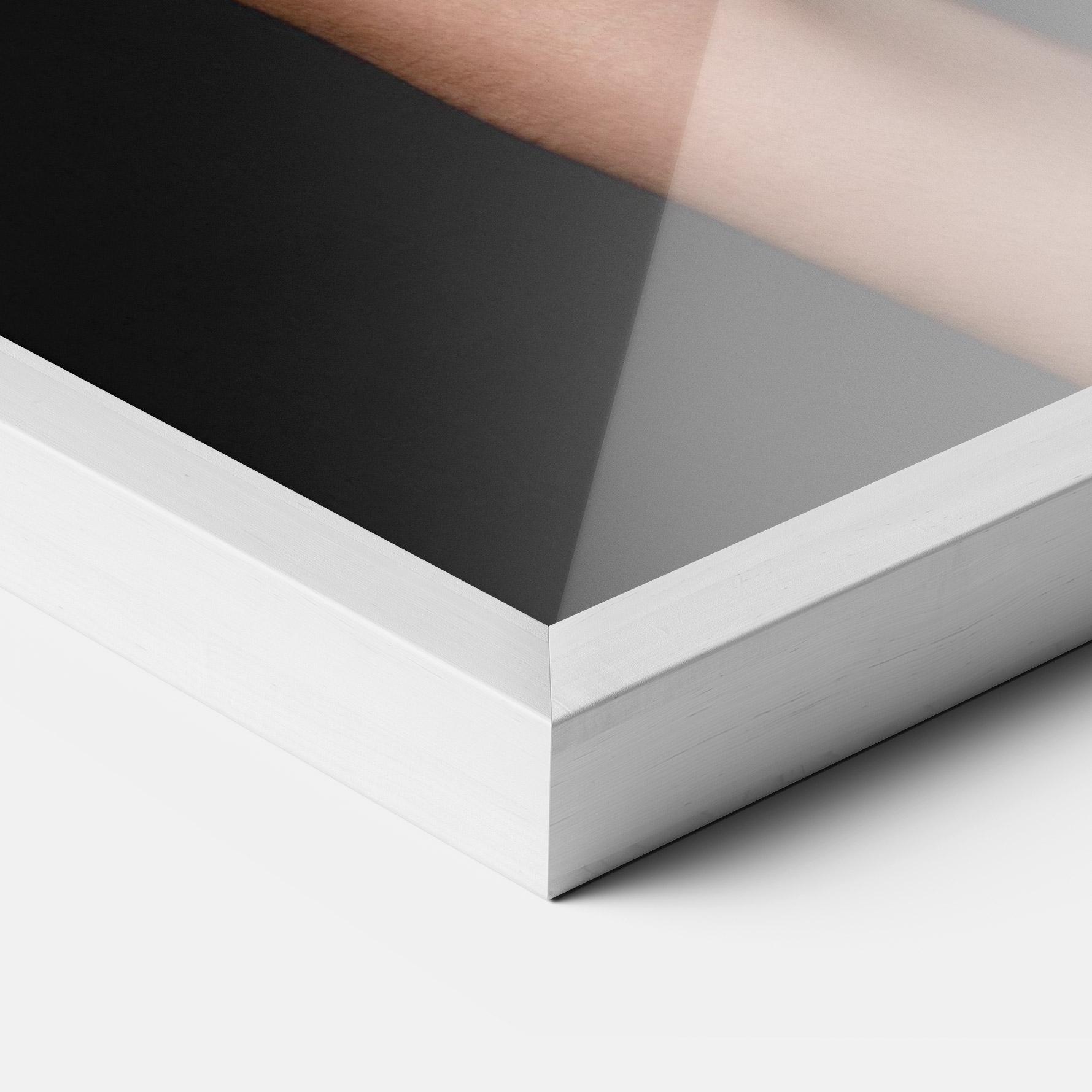 Gerahmte Poster Creative Design Nails mockup 3