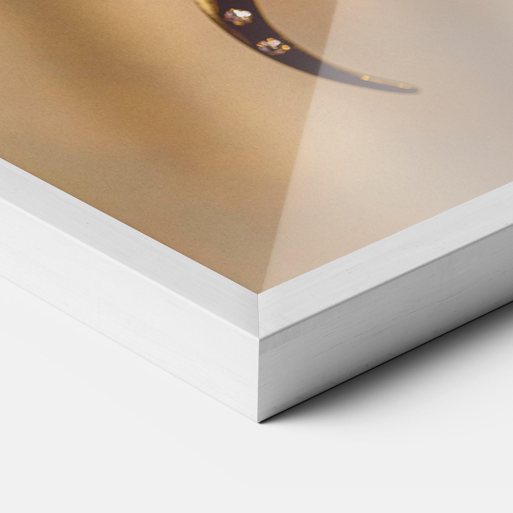 Gerahmte Poster Moon Blue Necklace mockup 3