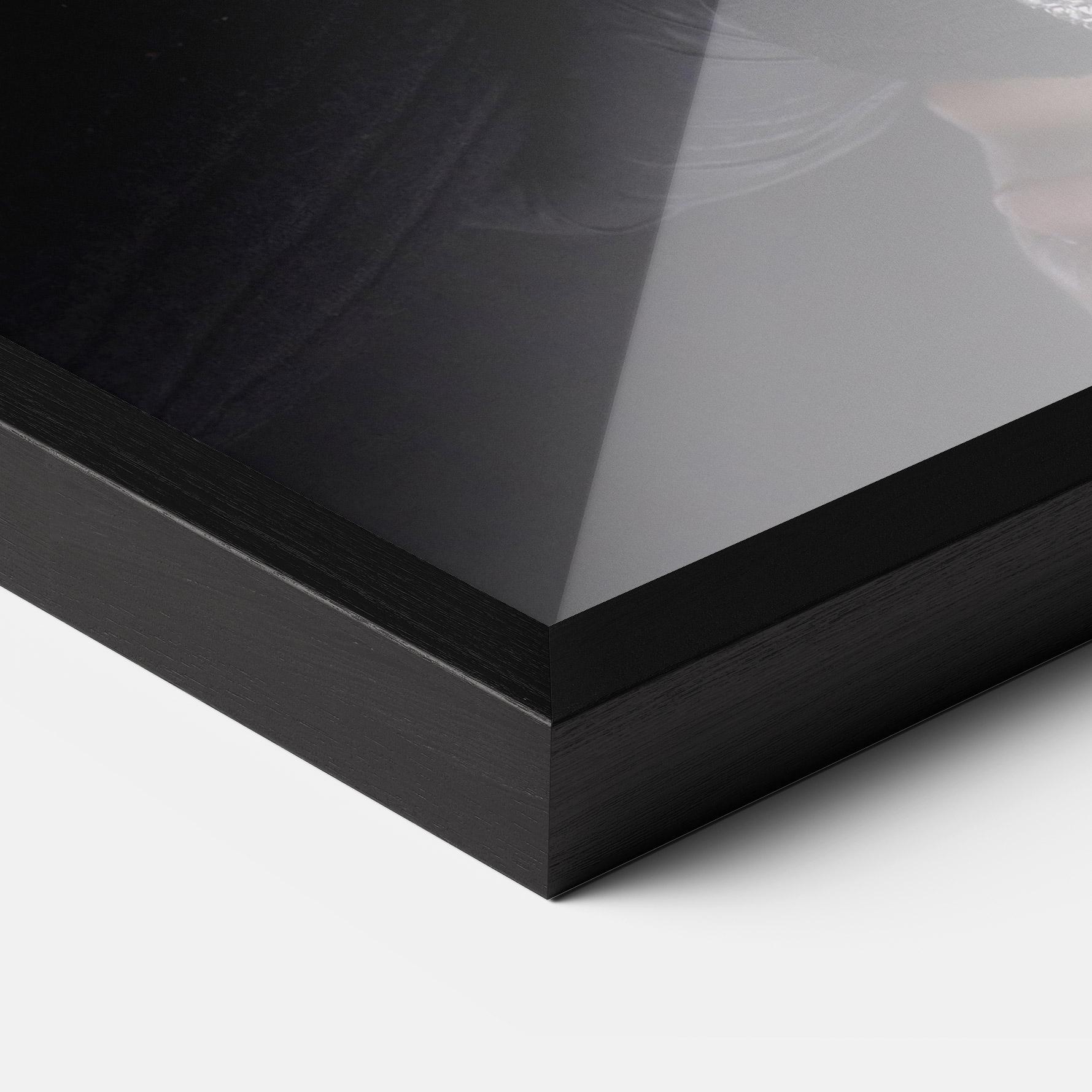 Gerahmte Poster Mirrored Bracelet mockup 3