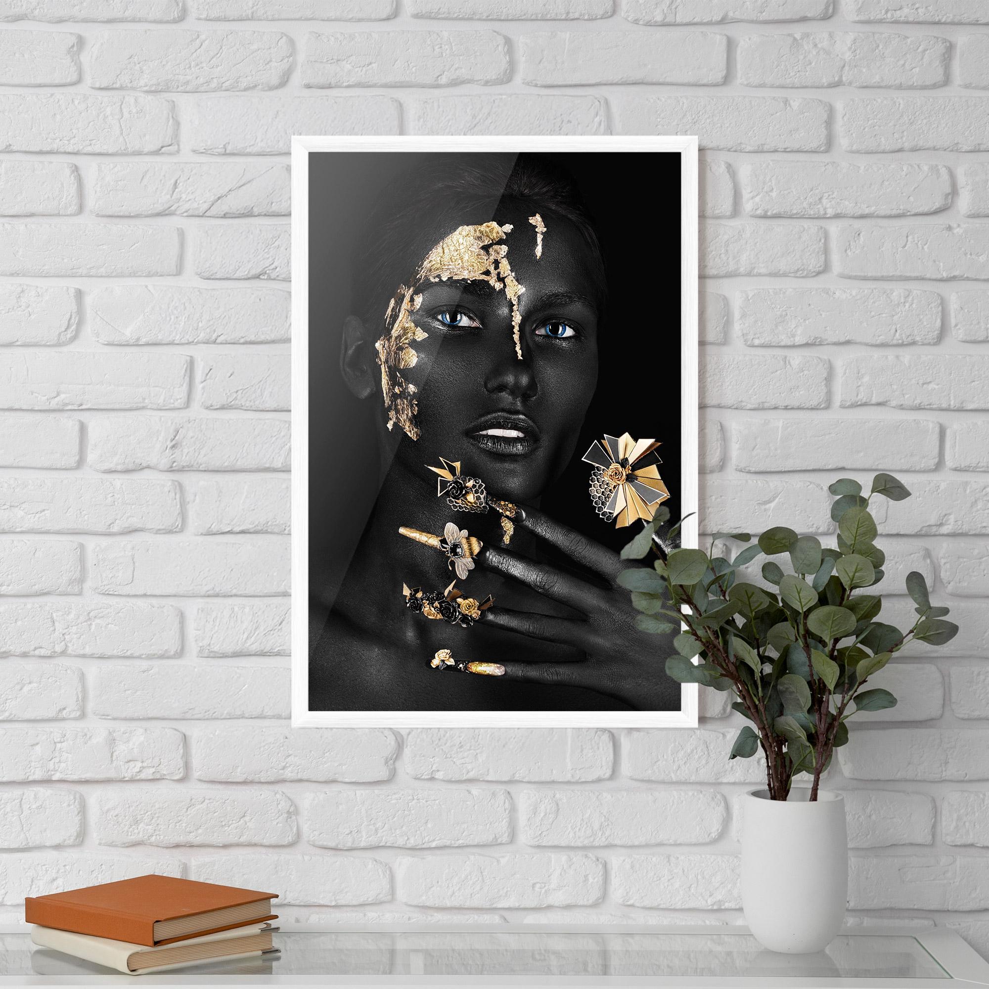 Gerahmte Poster Black Art Makeup mockup 5