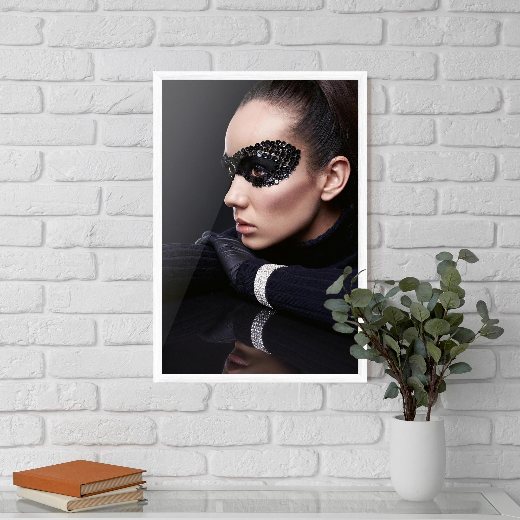 Gerahmte Poster Mirrored Bracelet mockup 5