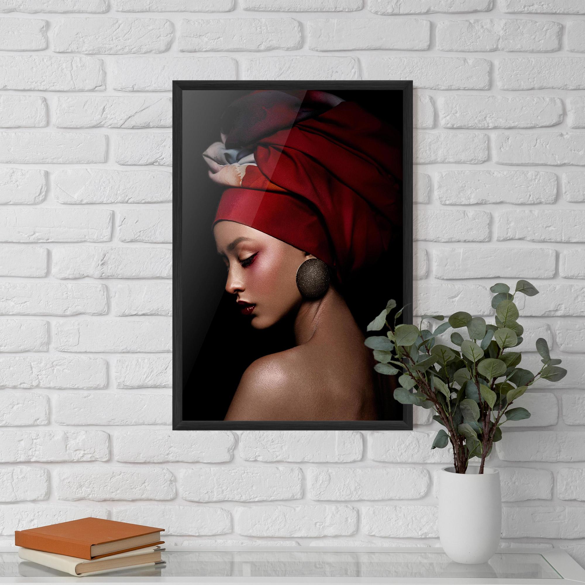 Gerahmte Poster Big Circle Earring mockup 5