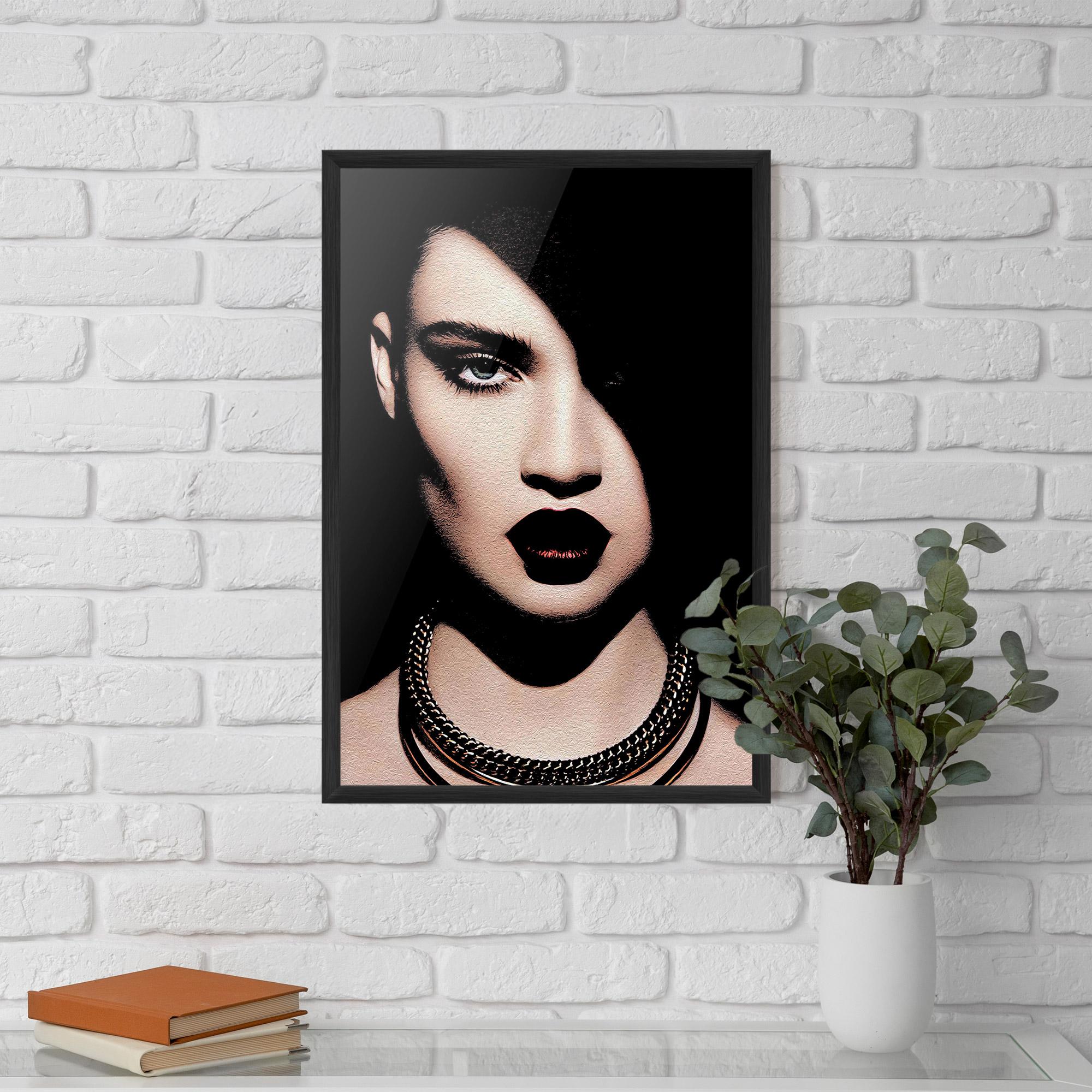 Gerahmte Poster Gold Necklace mockup 5