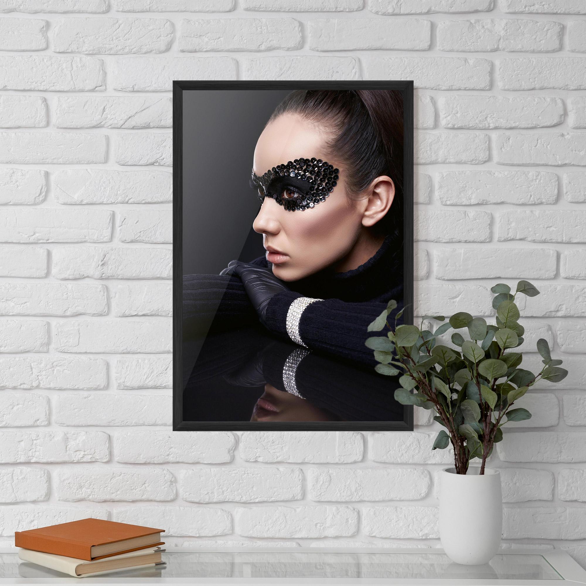 Gerahmte Poster Mirrored Bracelet mockup 5