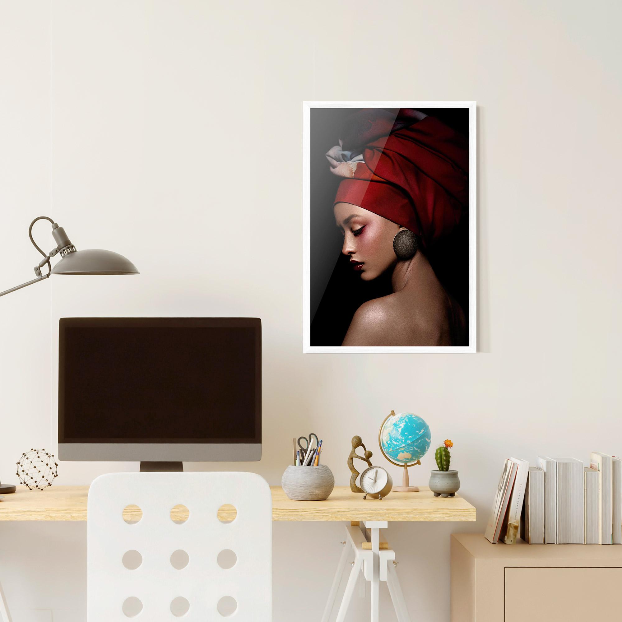 Gerahmte Poster Big Circle Earring mockup 6