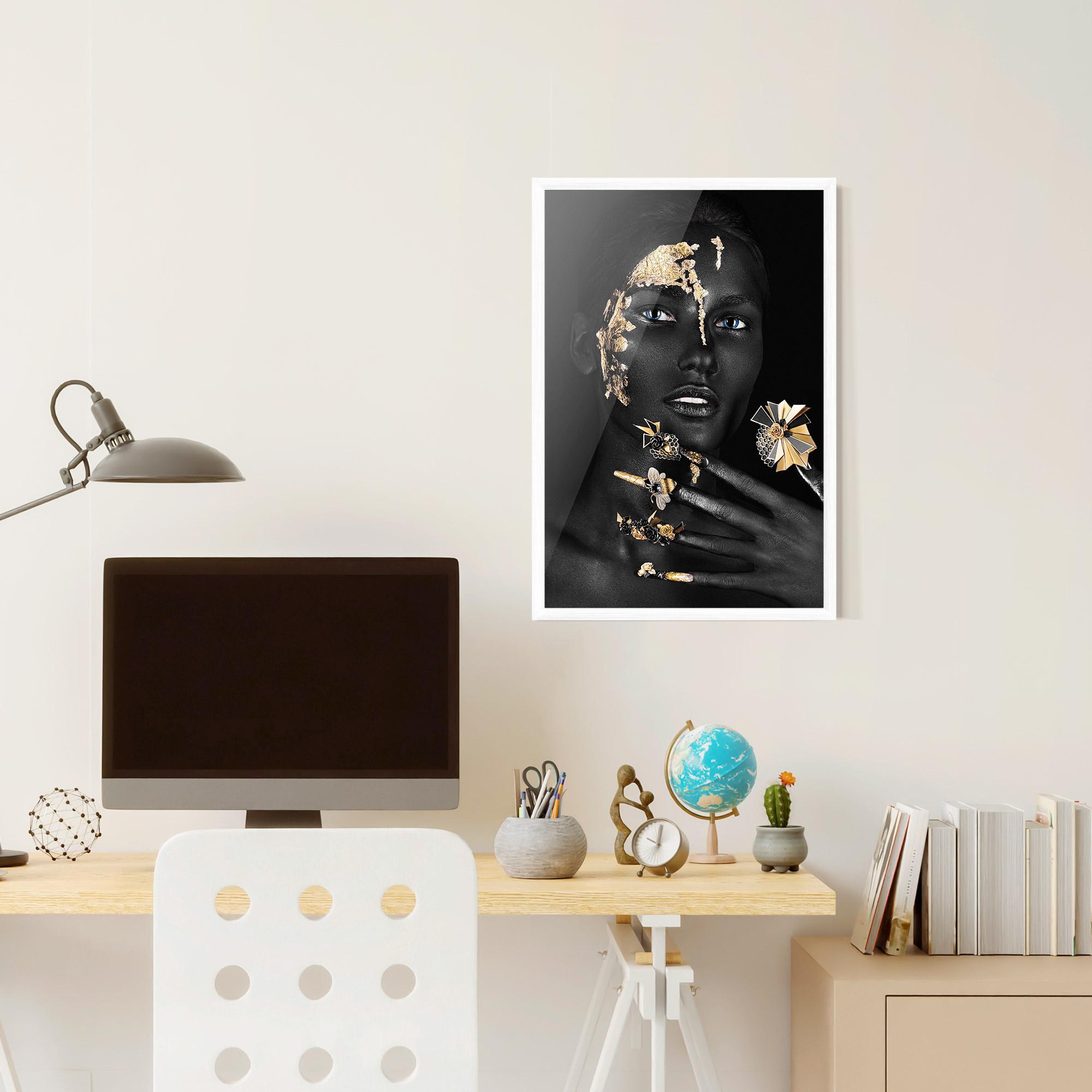 Gerahmte Poster Black Art Makeup mockup 6