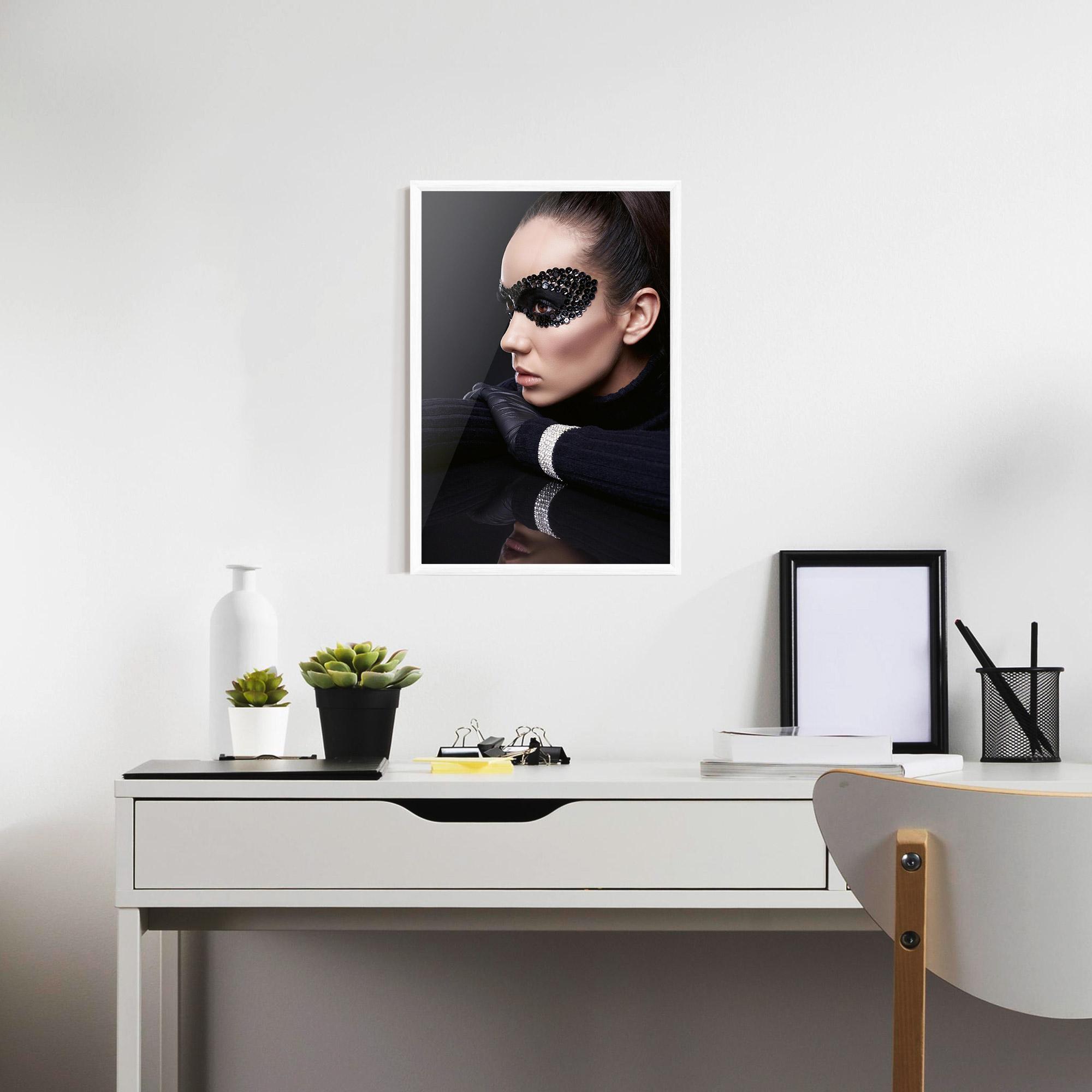 Gerahmte Poster Mirrored Bracelet mockup 7