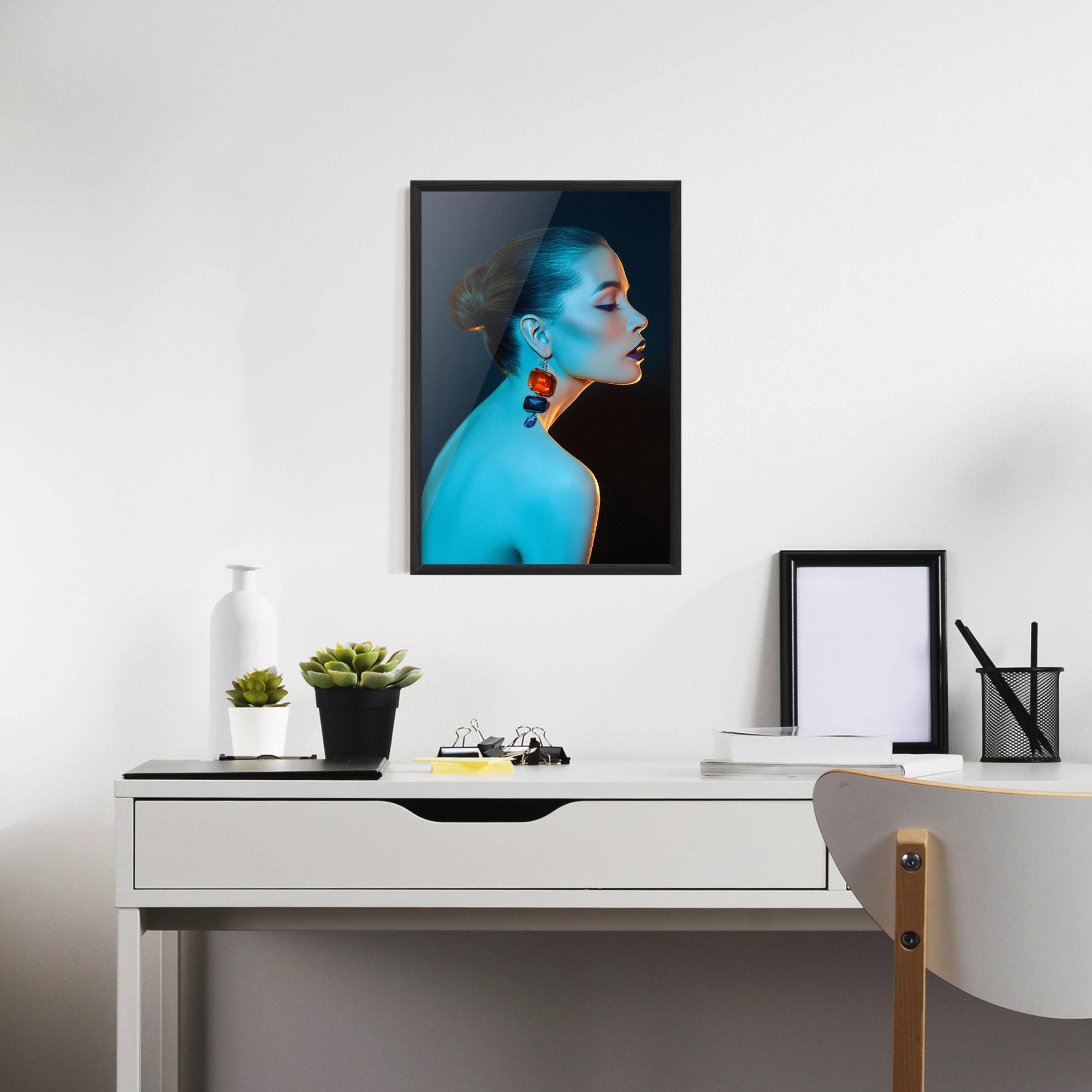 Gerahmte Poster Blue Light Earring mockup 7