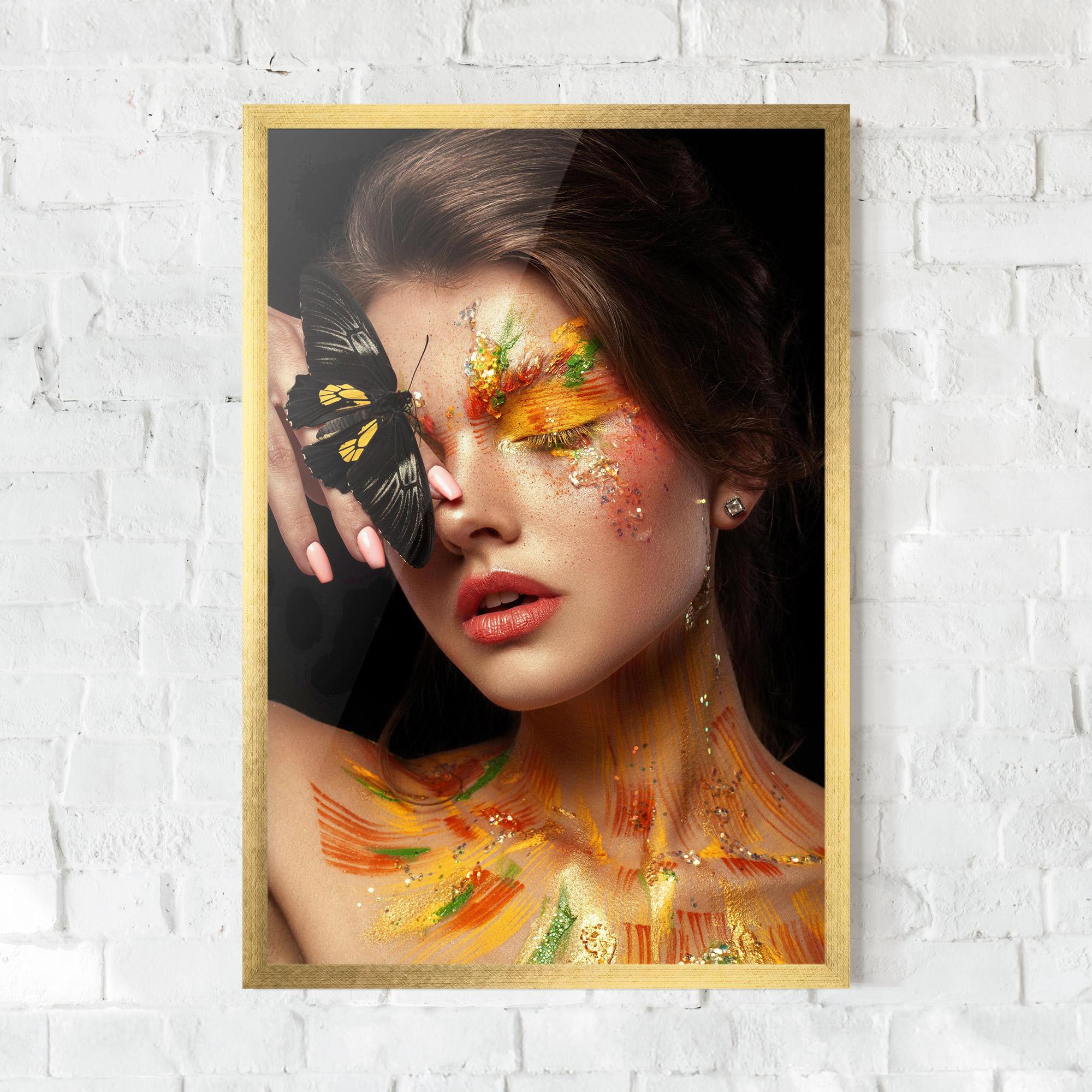 Gerahmte Poster Butterflu Makeup mockup 0