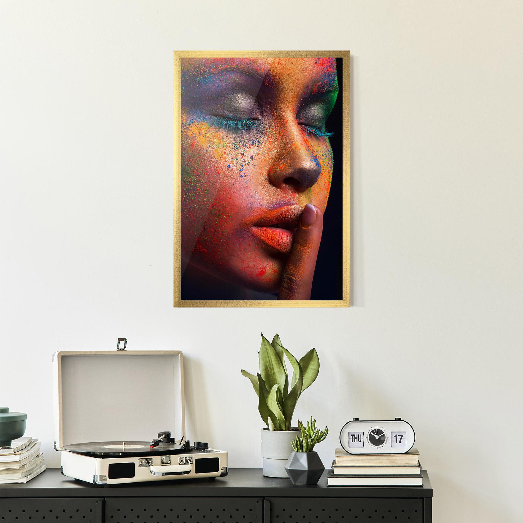 Gerahmte Poster Makeup Splash Color mockup 2