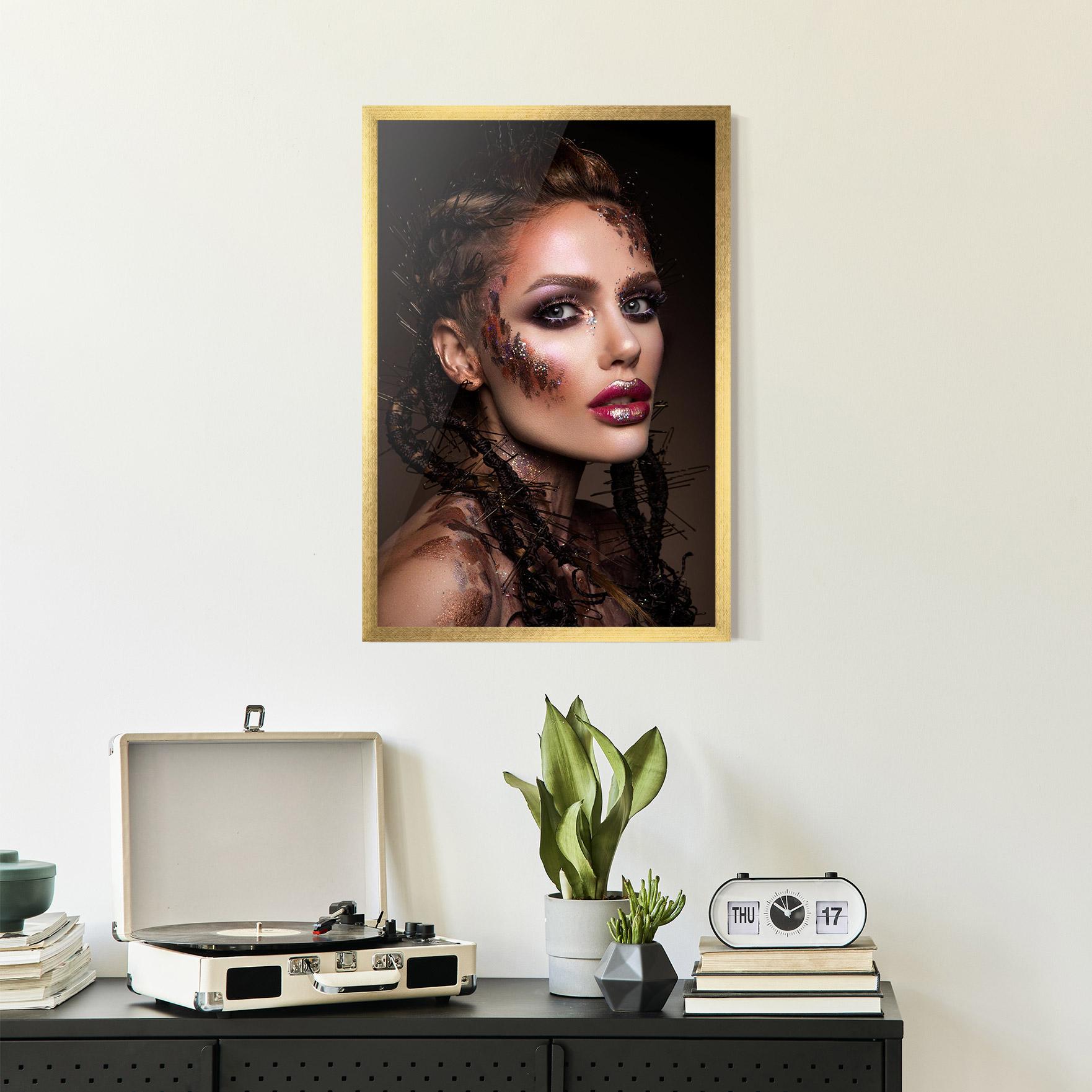 Gerahmte Poster Purple Eyelashes mockup 2