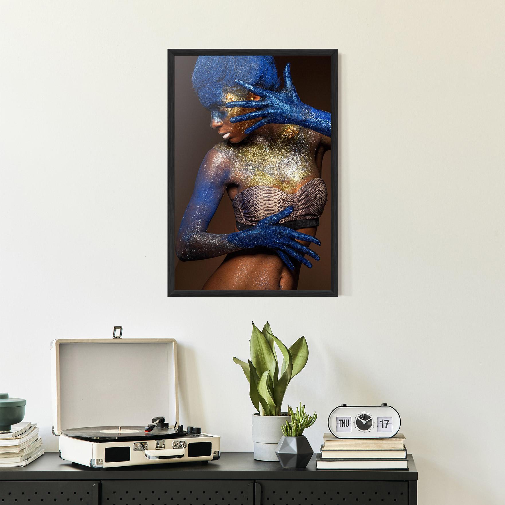 Gerahmte Poster Blue Hair Make Up mockup 2