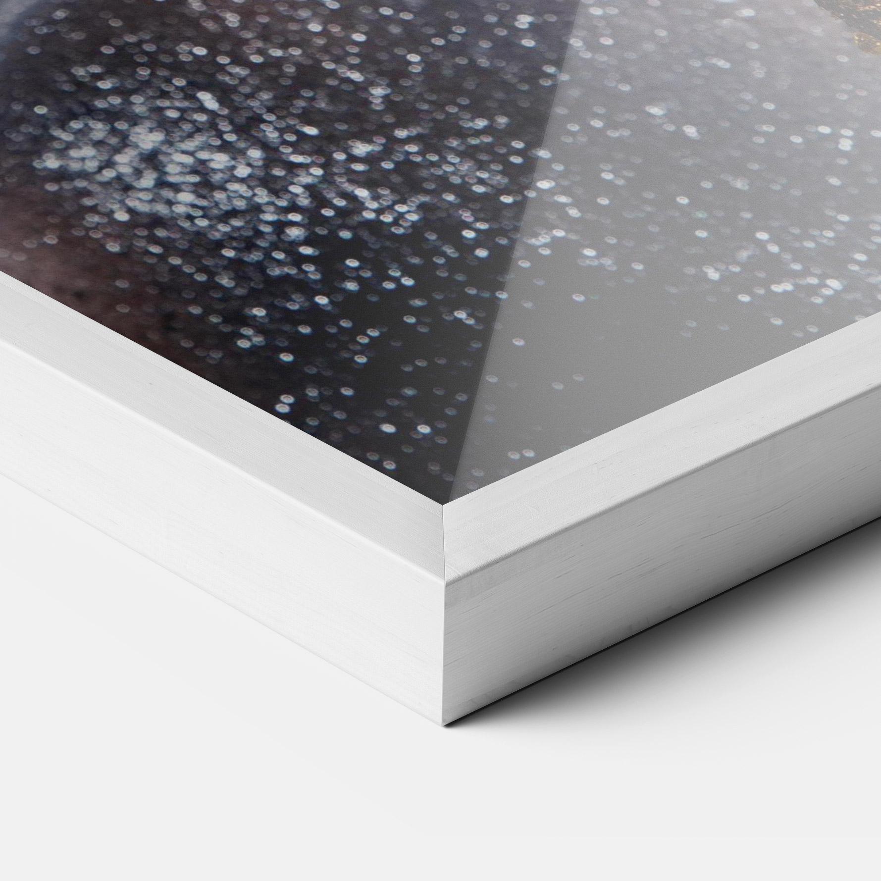 Gerahmte Poster Black Artistic Makeup mockup 3