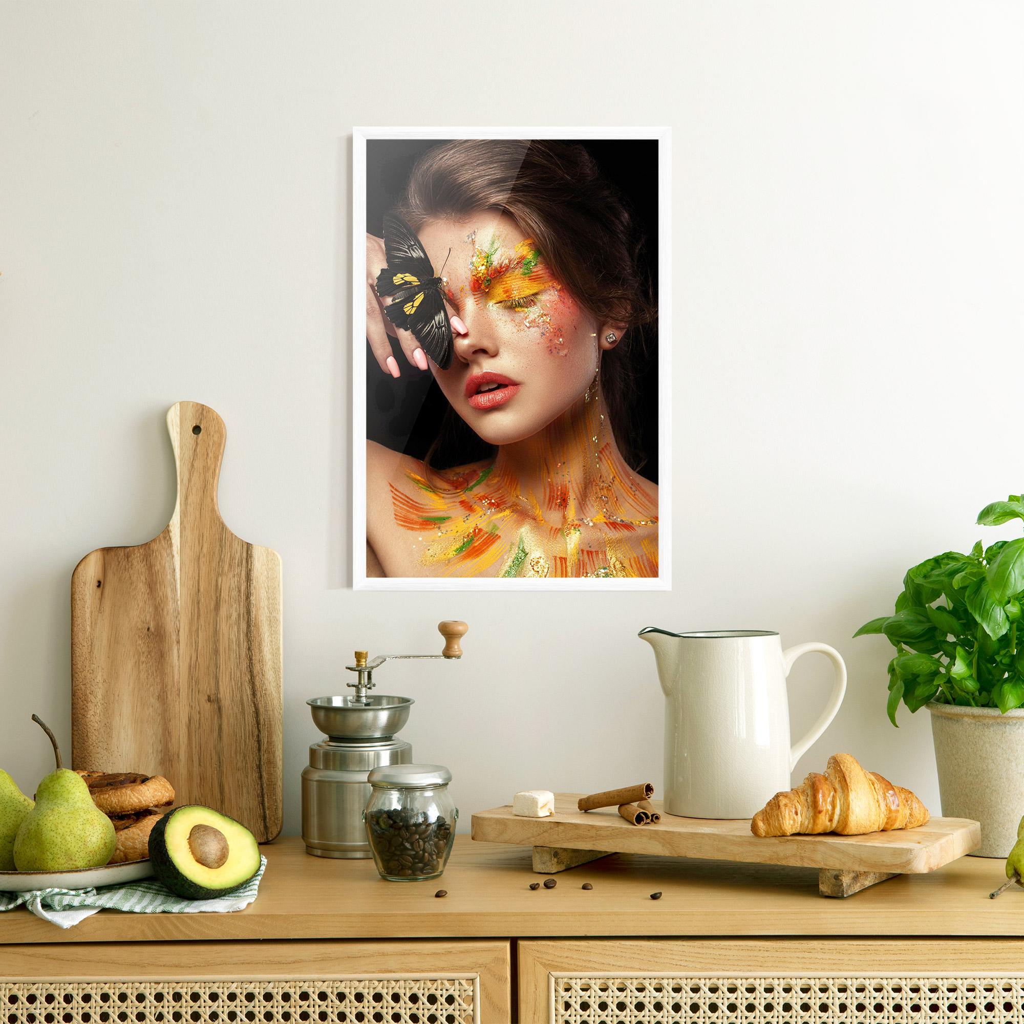 Gerahmte Poster Butterflu Makeup mockup 8