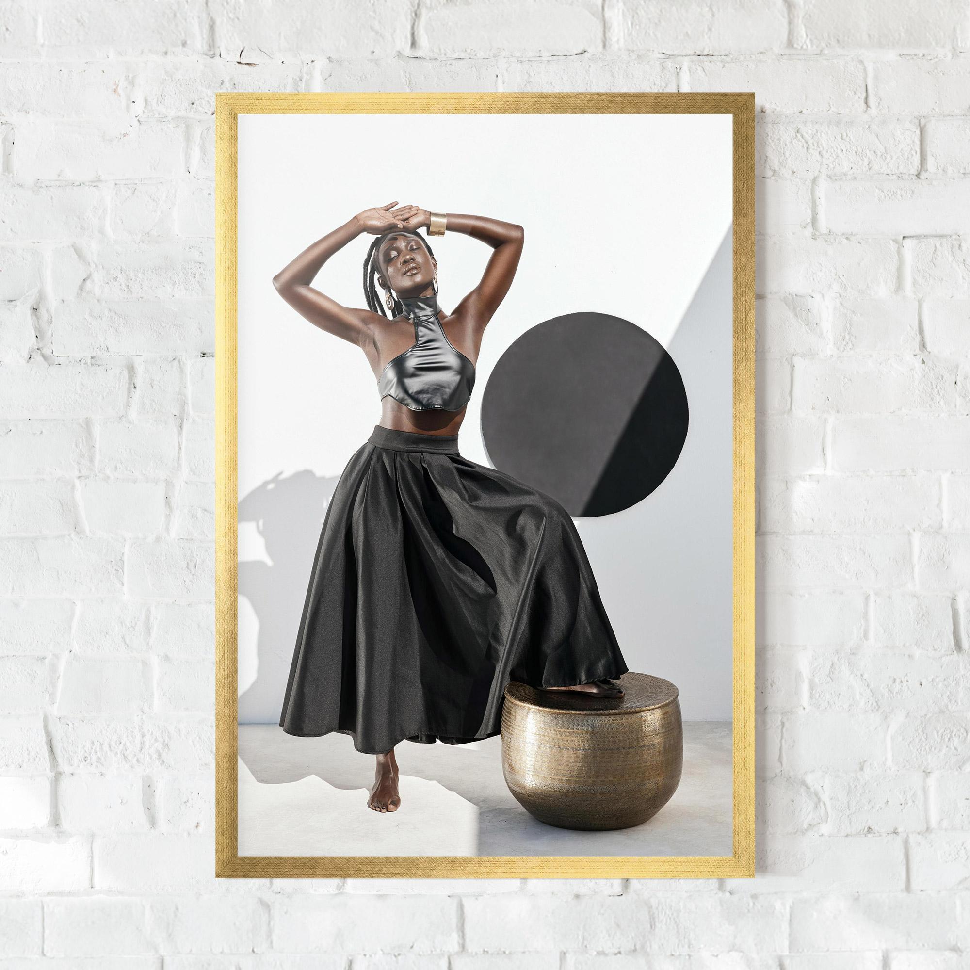 Gerahmte Poster Confidence Queen mockup 0