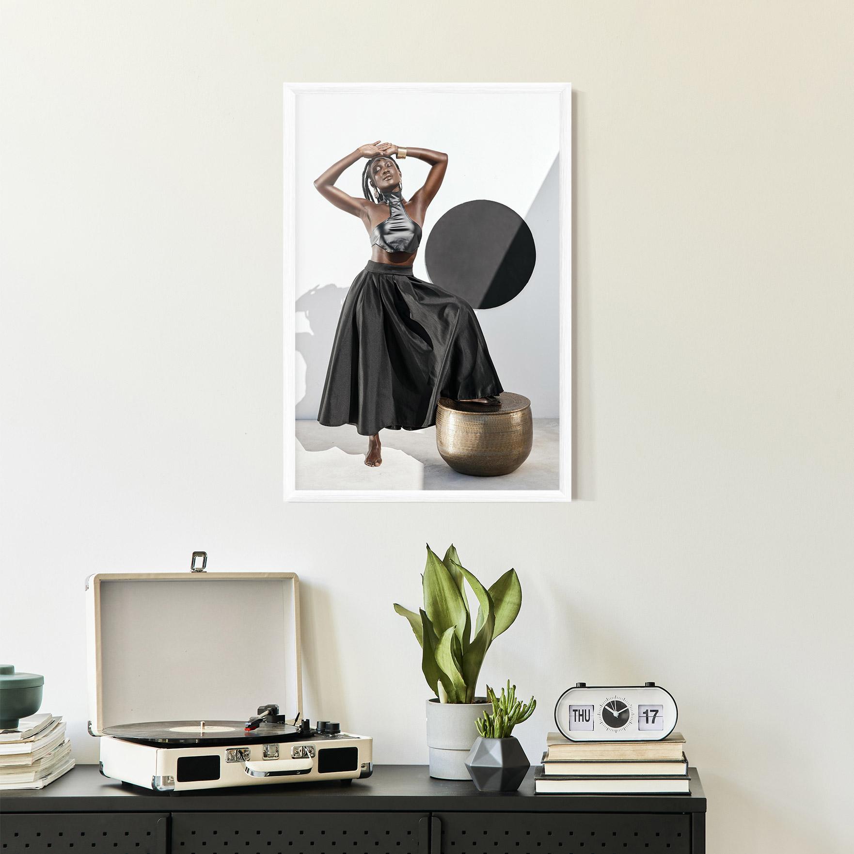 Gerahmte Poster Confidence Queen mockup 2