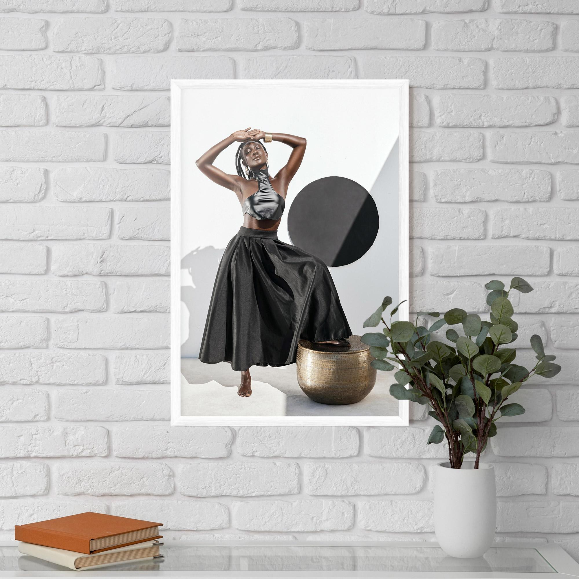 Gerahmte Poster Confidence Queen mockup 5