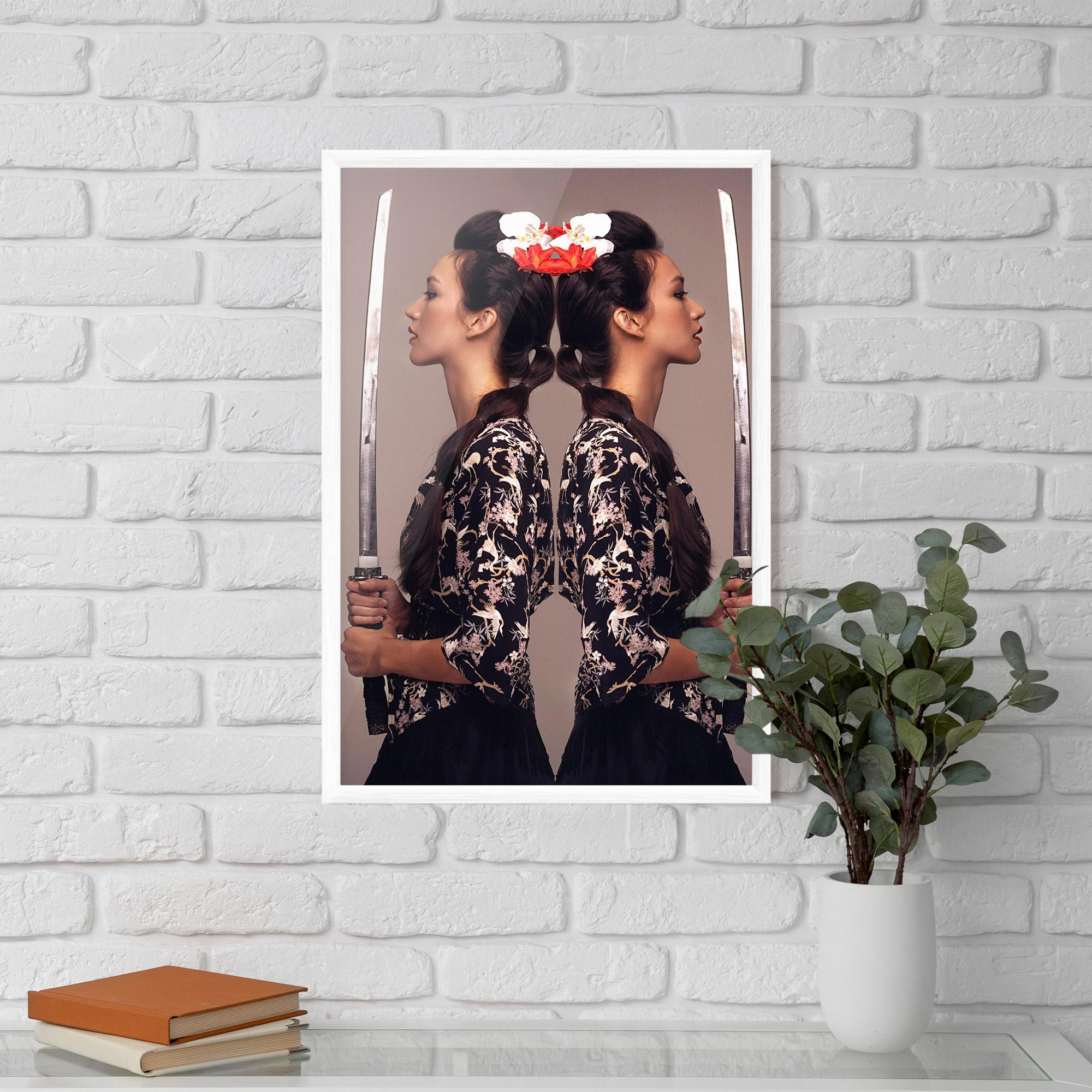 Gerahmte Poster Warrior Mirrored Woman mockup 5