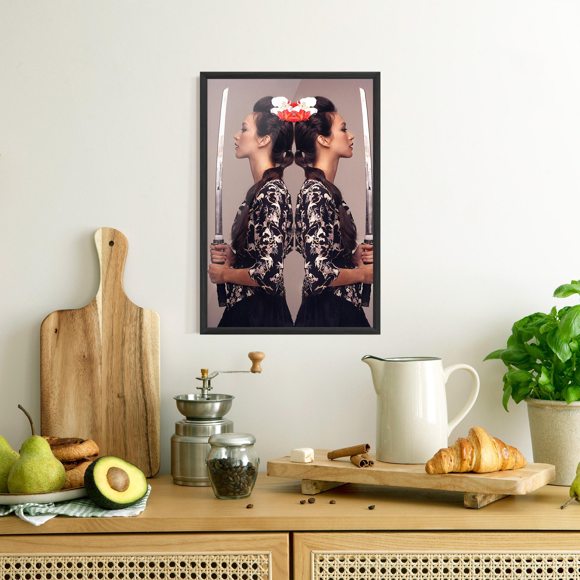 Gerahmte Poster Warrior Mirrored Woman mockup 8