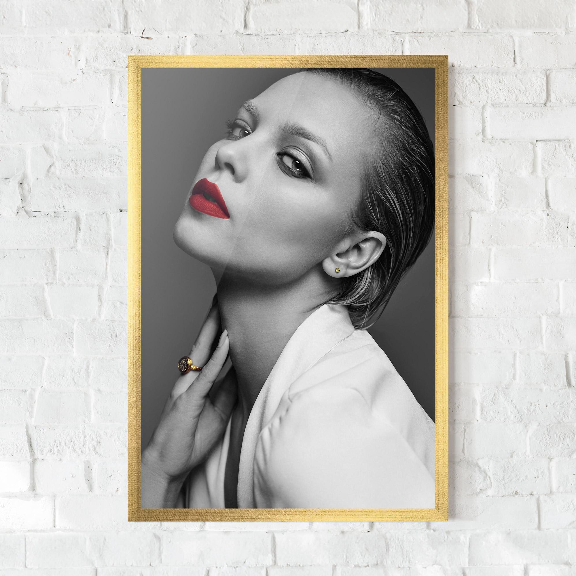 Gerahmte Poster Red Lips White Jacket mockup 0