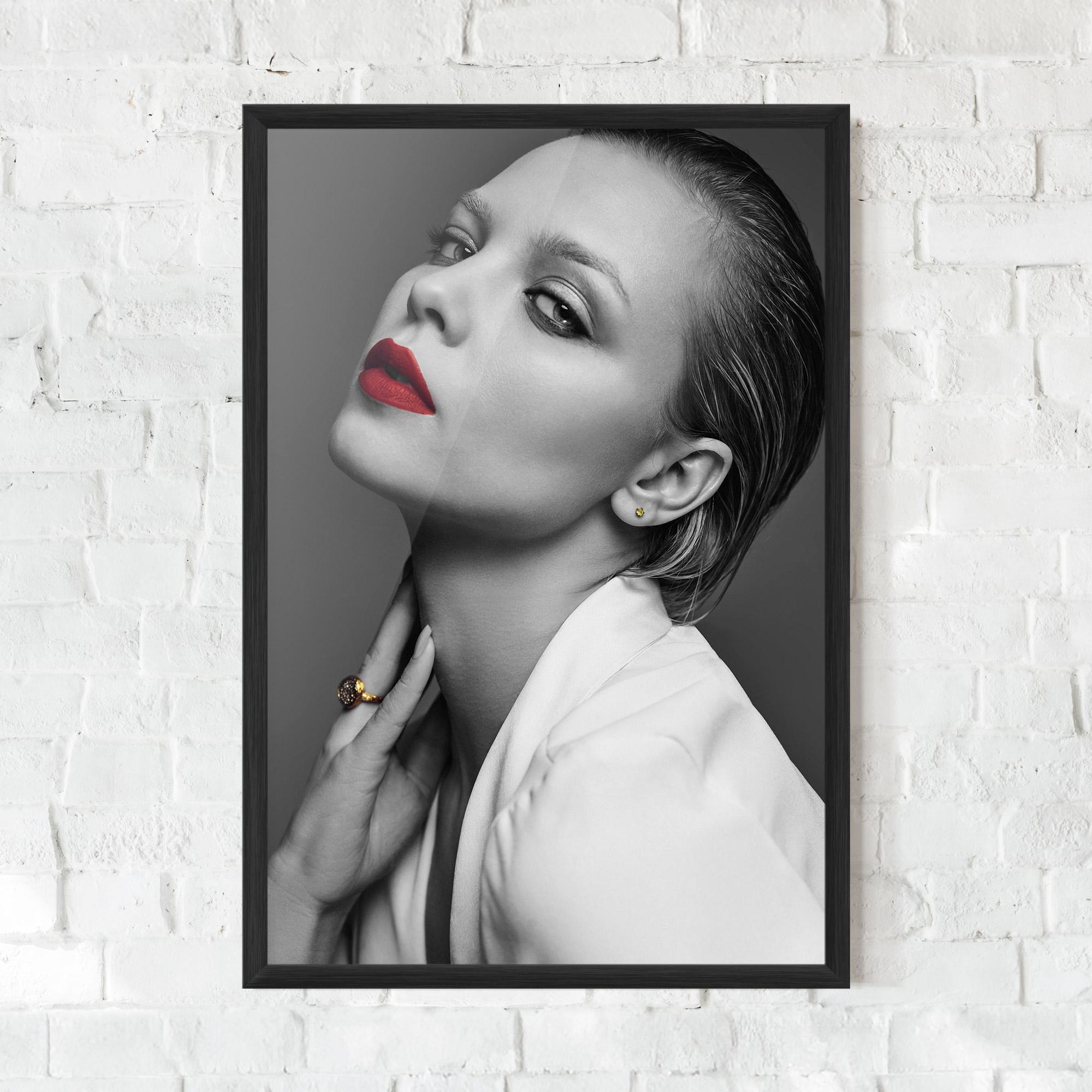 Gerahmte Poster Red Lips White Jacket mockup 0