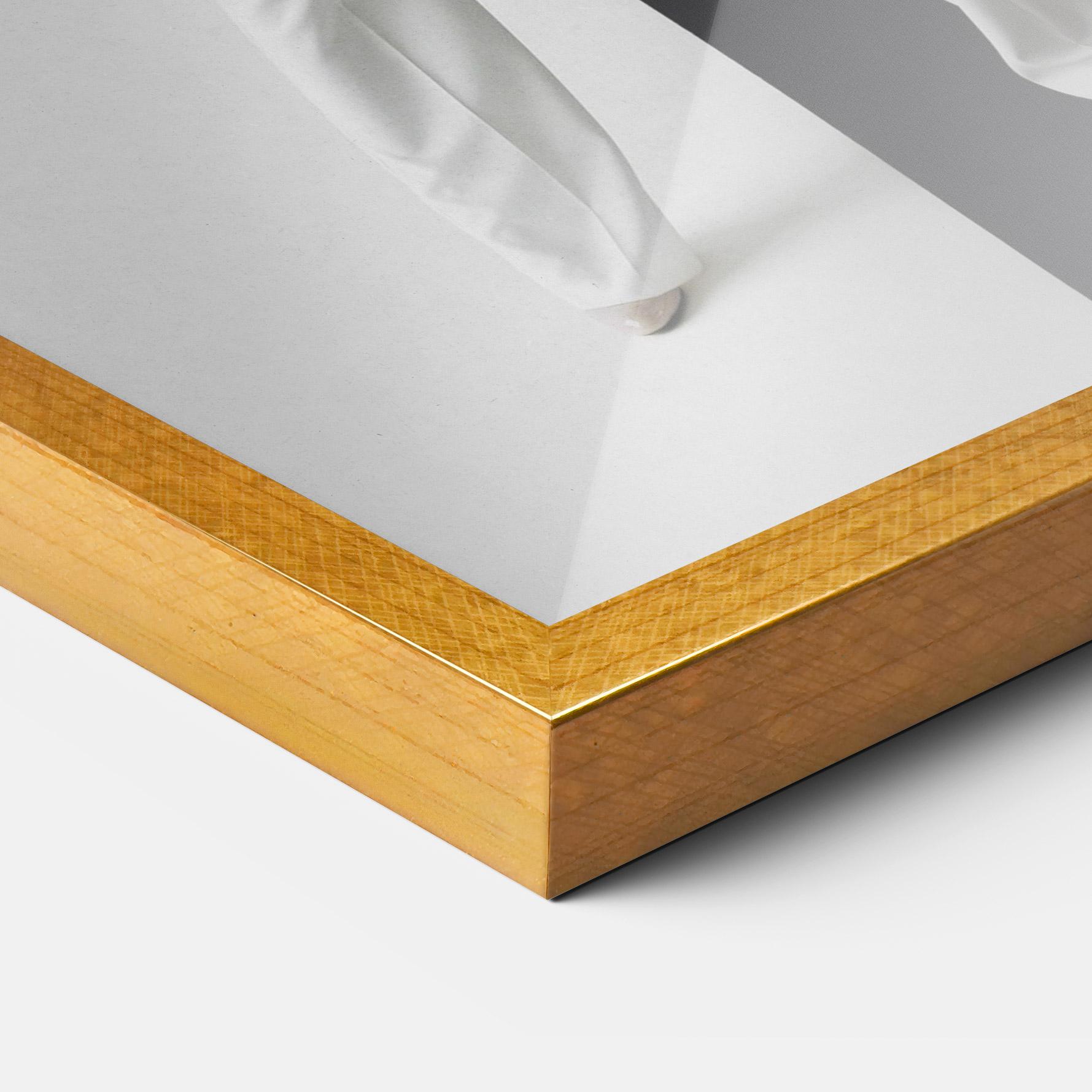 Gerahmte Poster African Girl White Outfit mockup 3